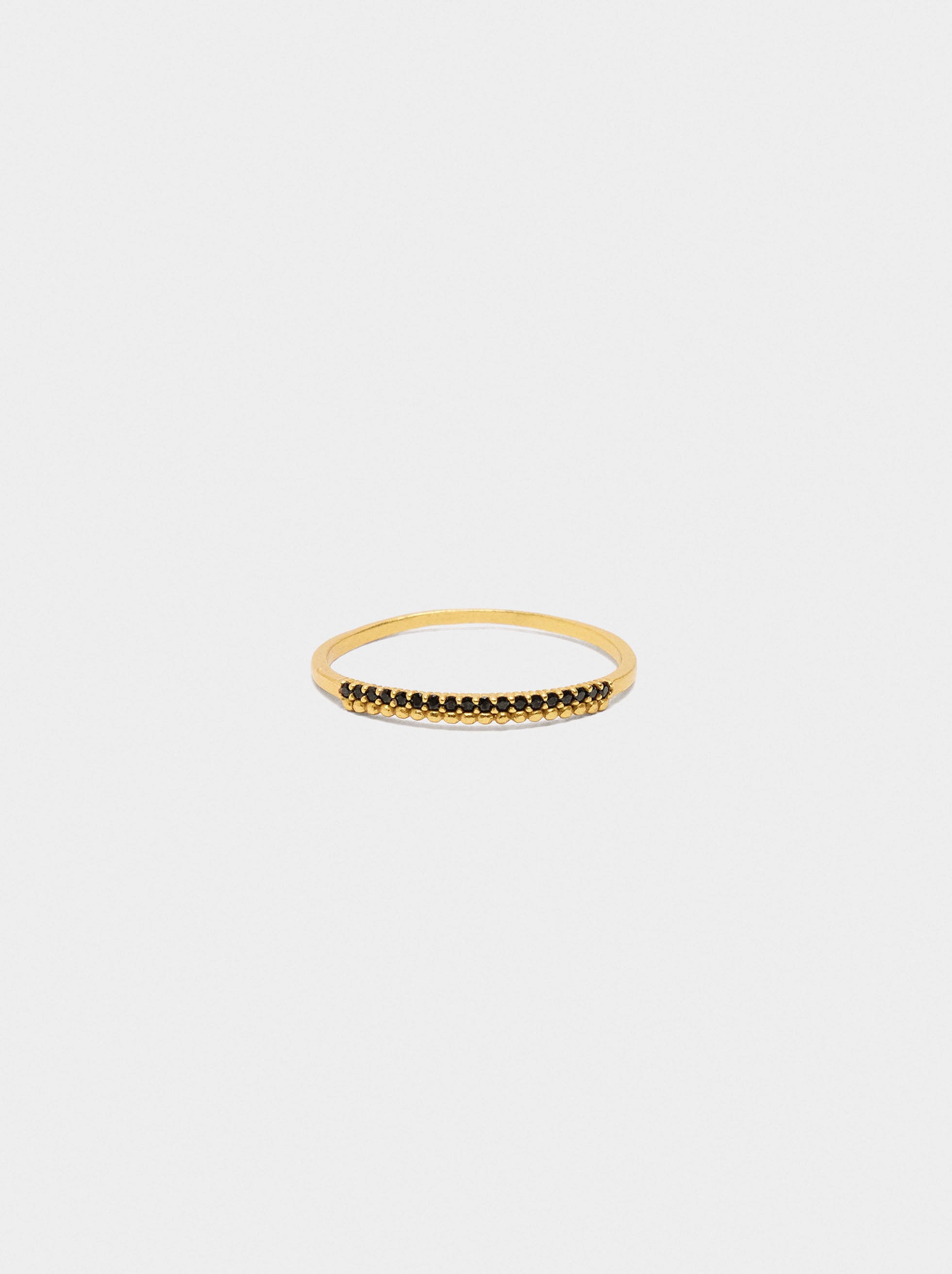 Anillo Fino Con Circonitas - Plata De Ley 925