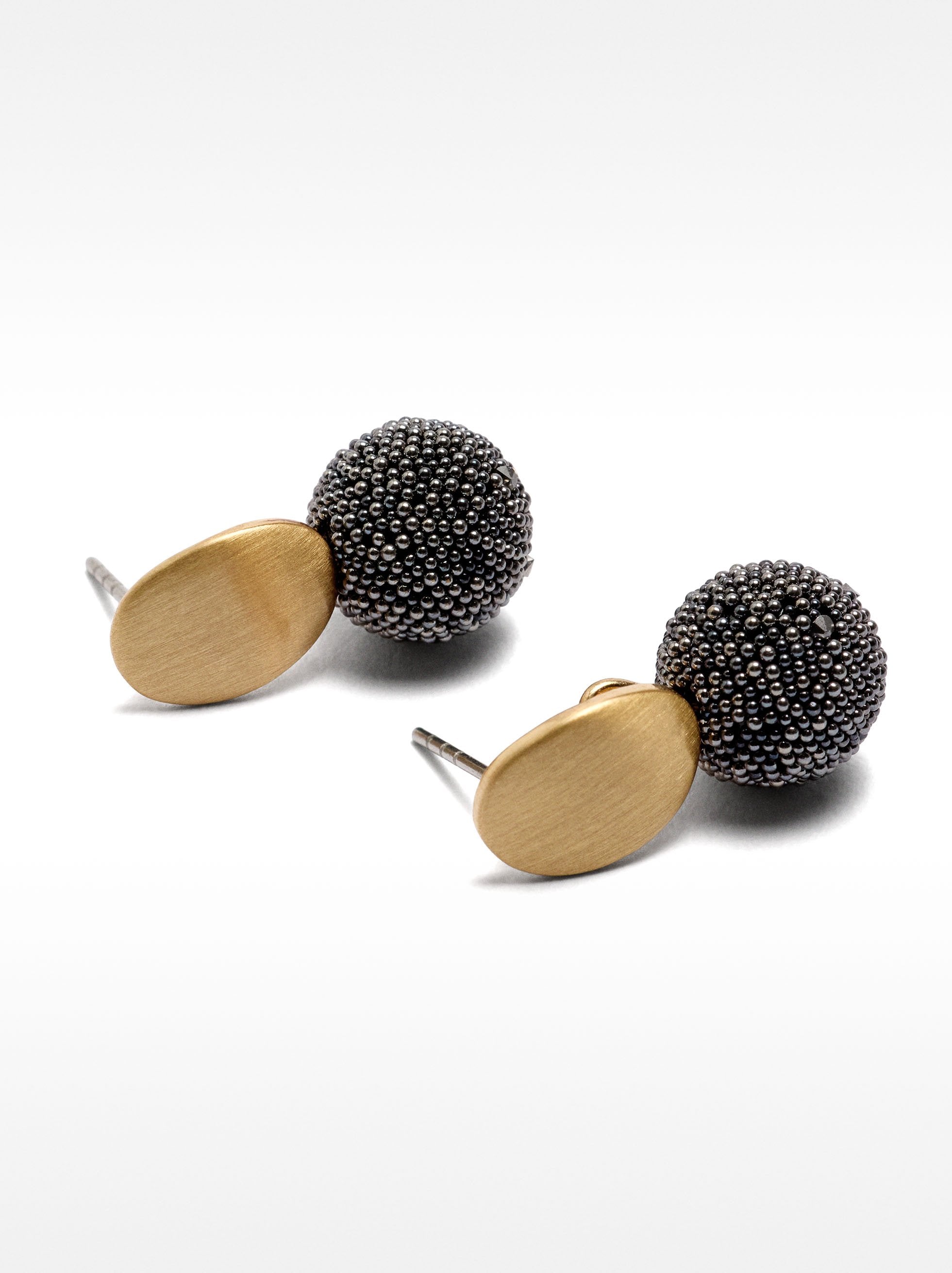 Pendientes Cortos Con Brillantes