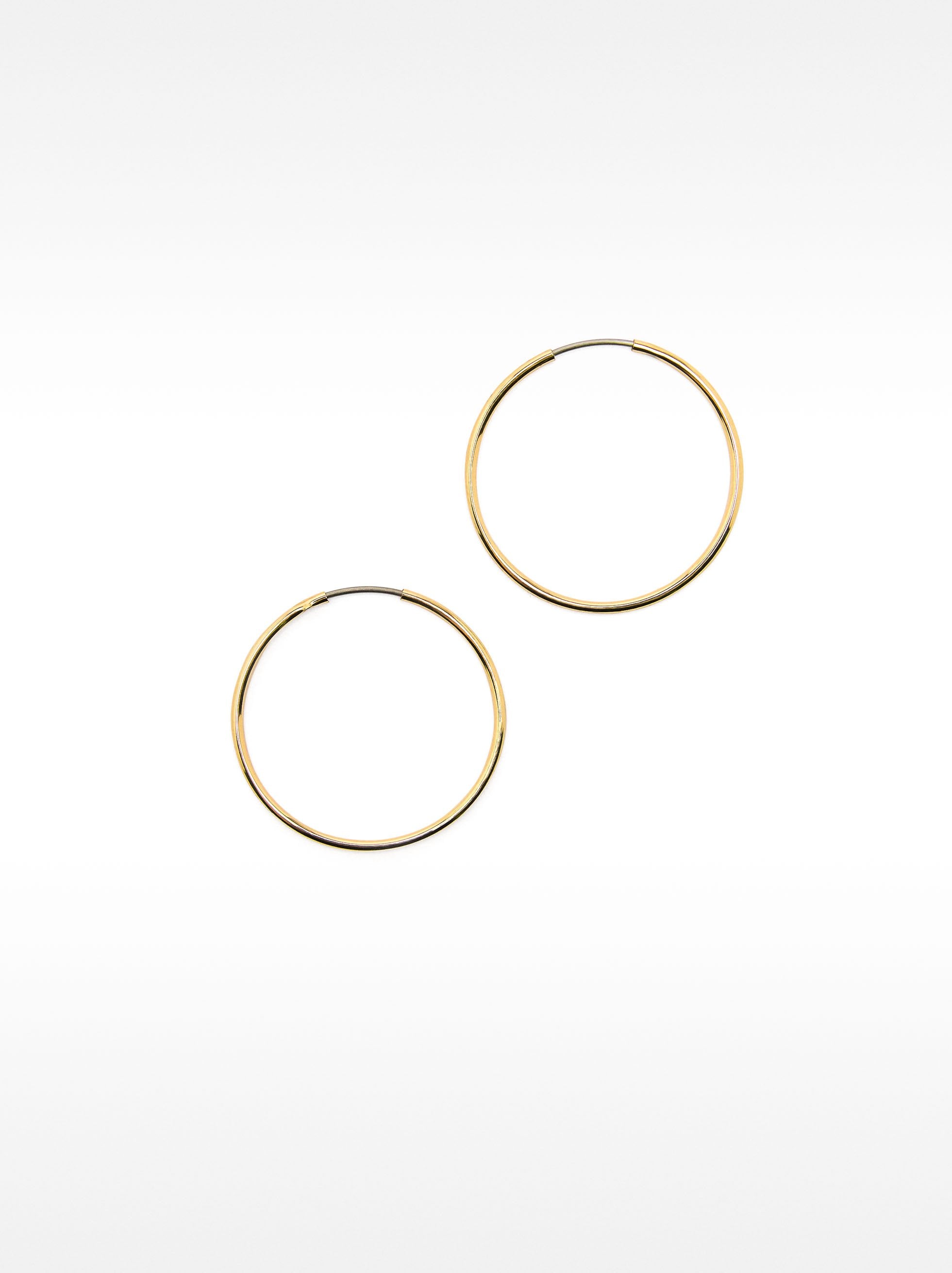 Pendientes De Aro Cortos Dorados