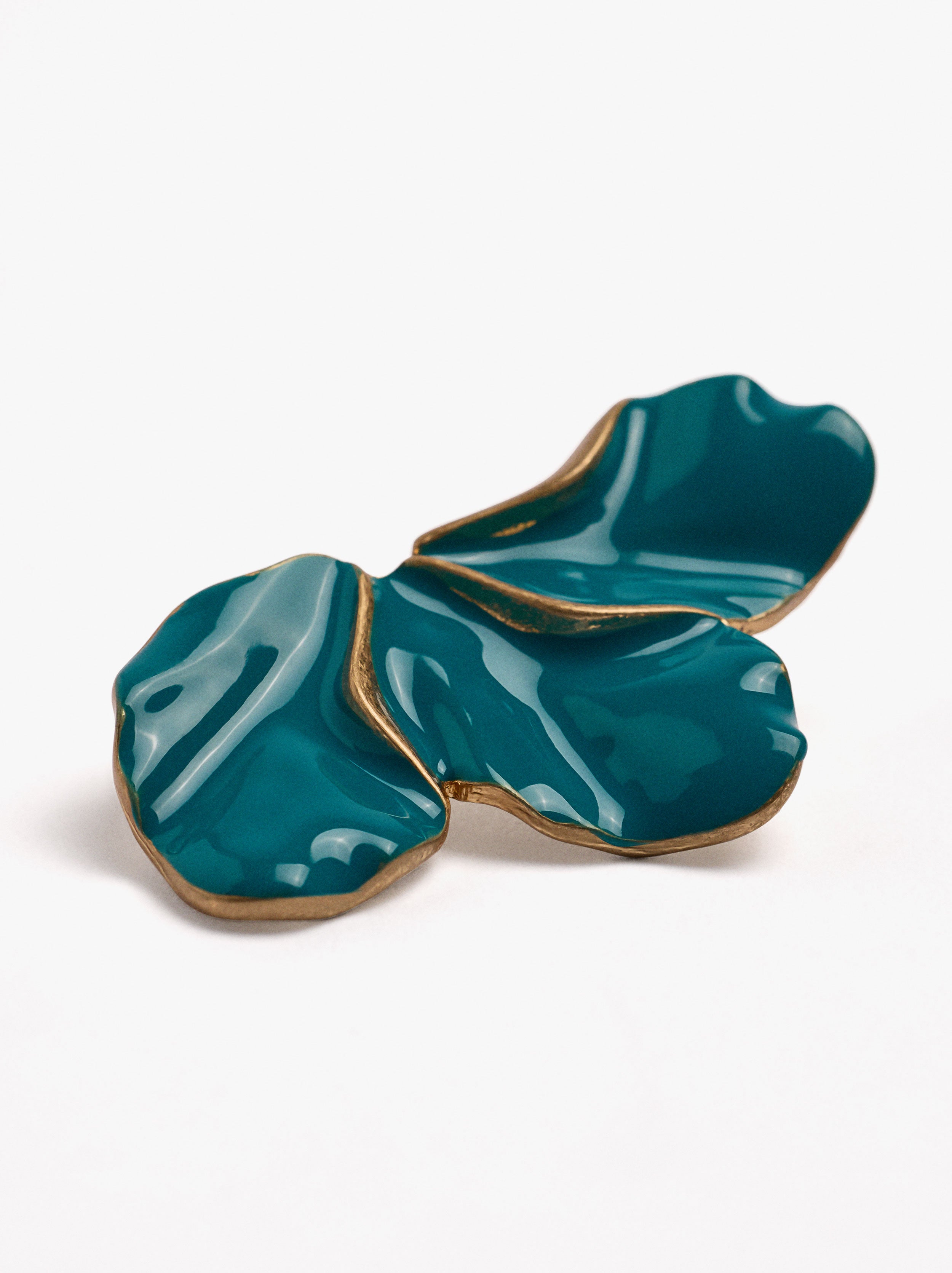 Pendientes Media Flor Con Esmalte