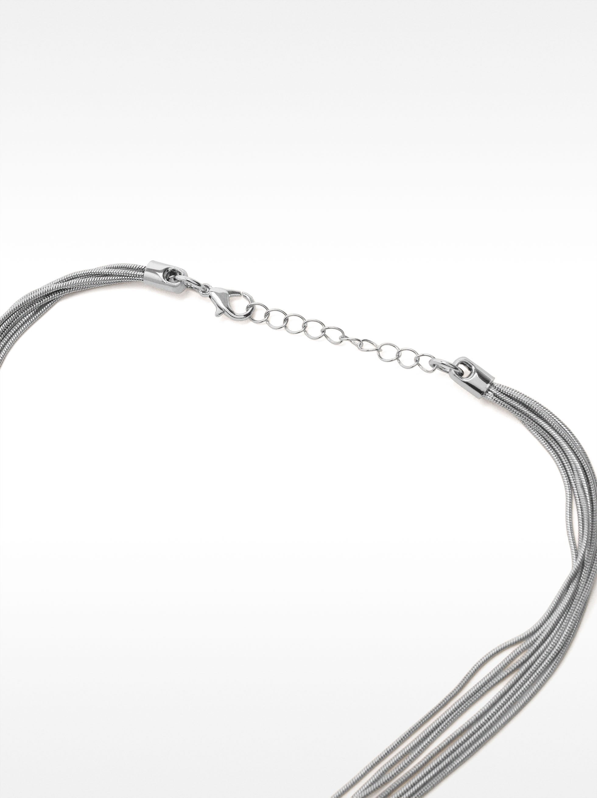 Collar Corto Plateado