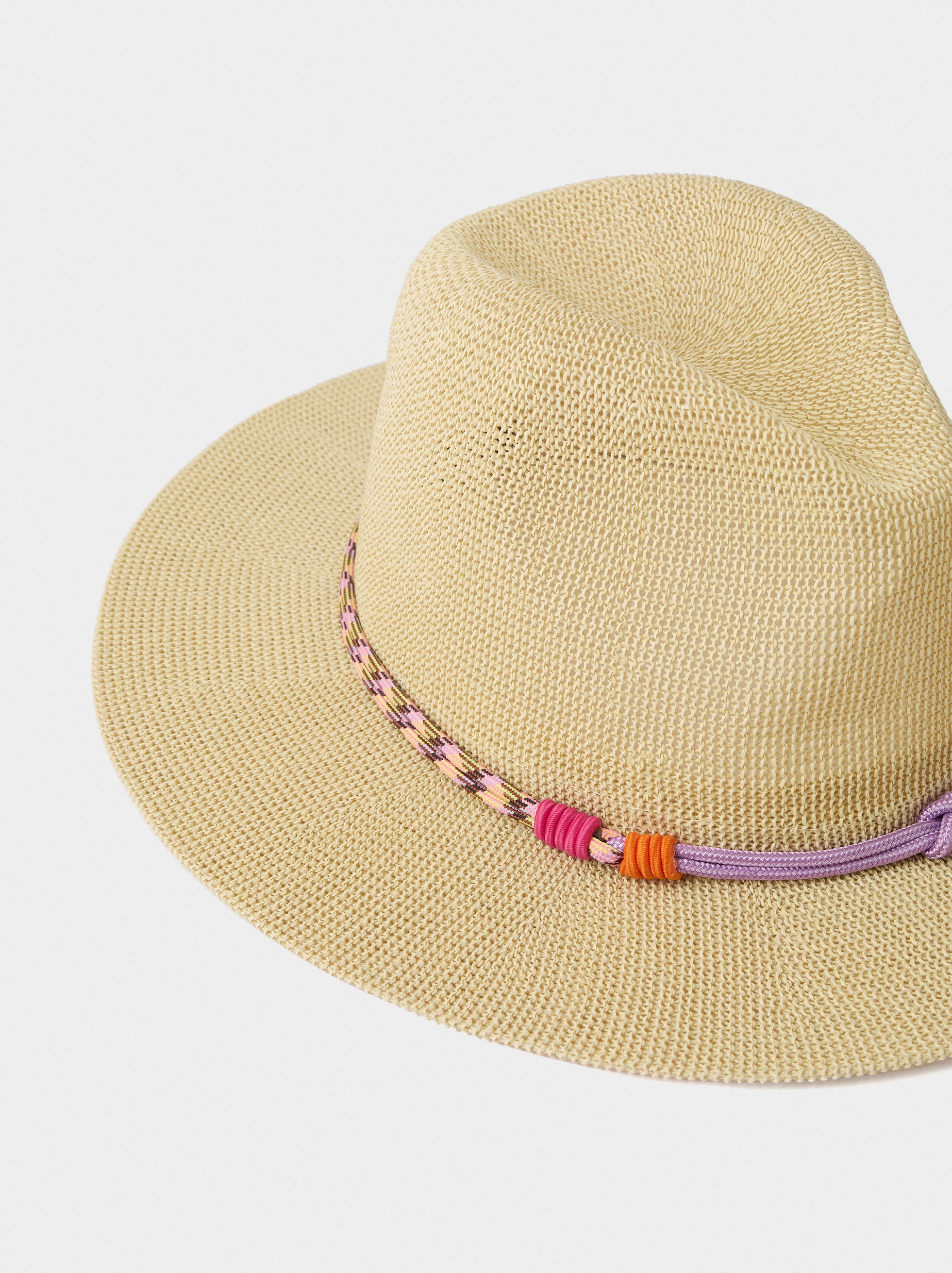 Sombrero Efecto Rafia Con Cinta