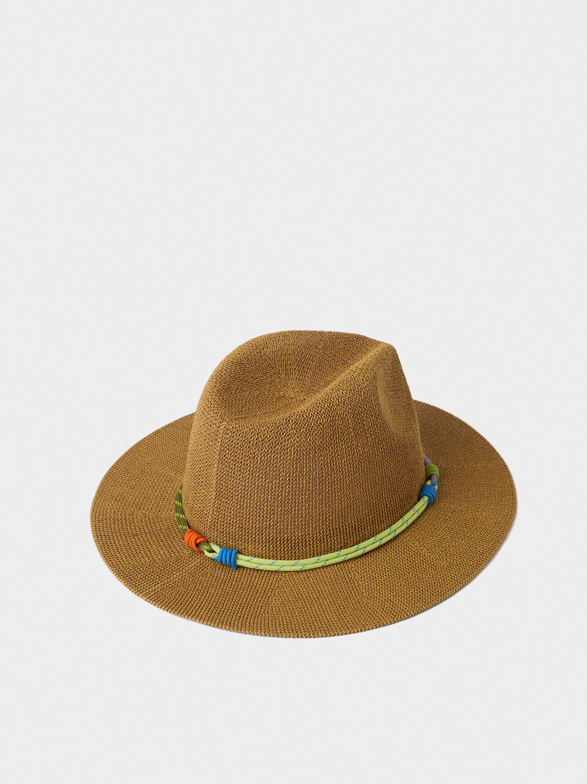 Sombrero Efecto Rafia Con Cinta