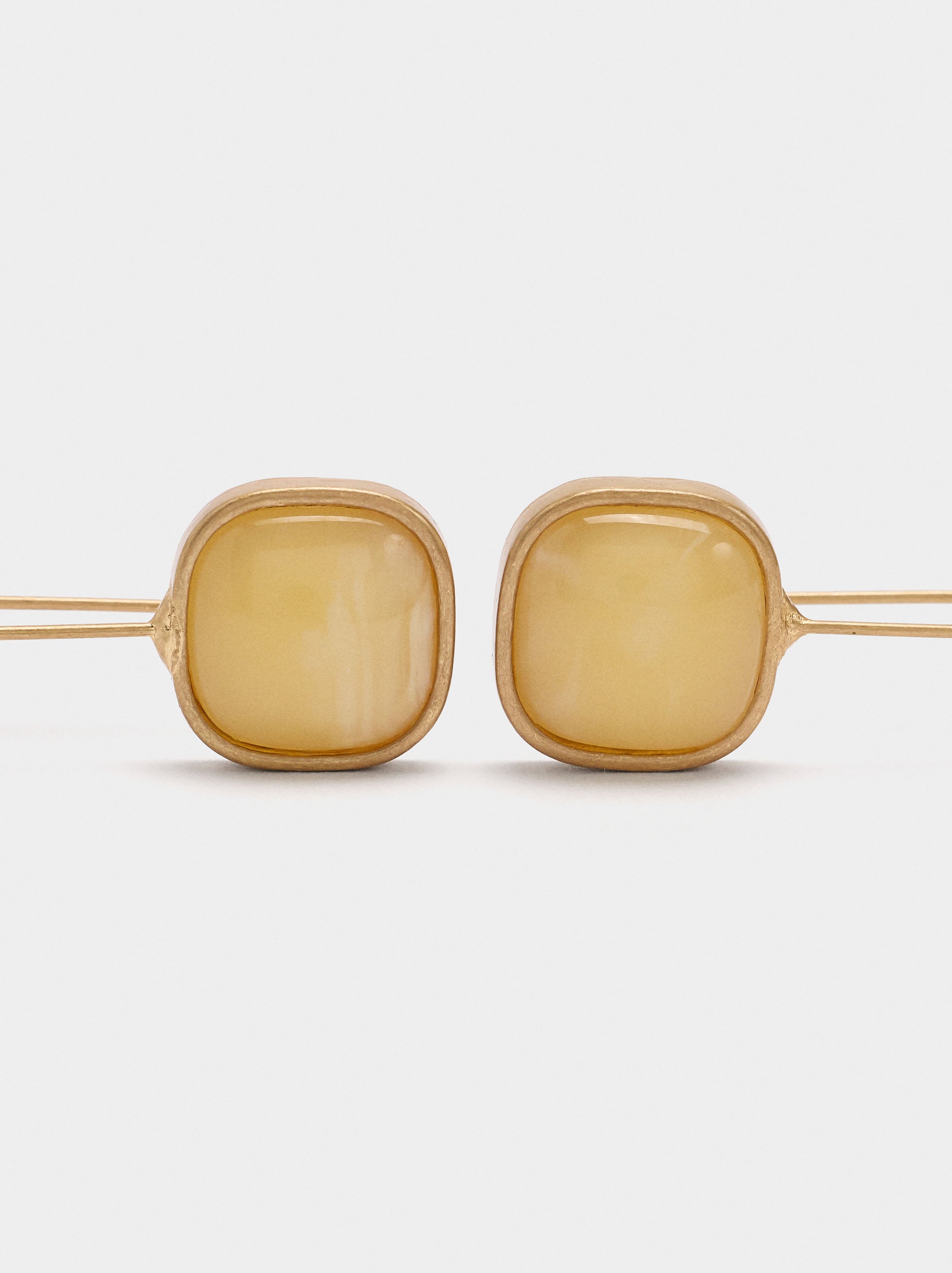 Pendientes Dorados Efecto Piedra