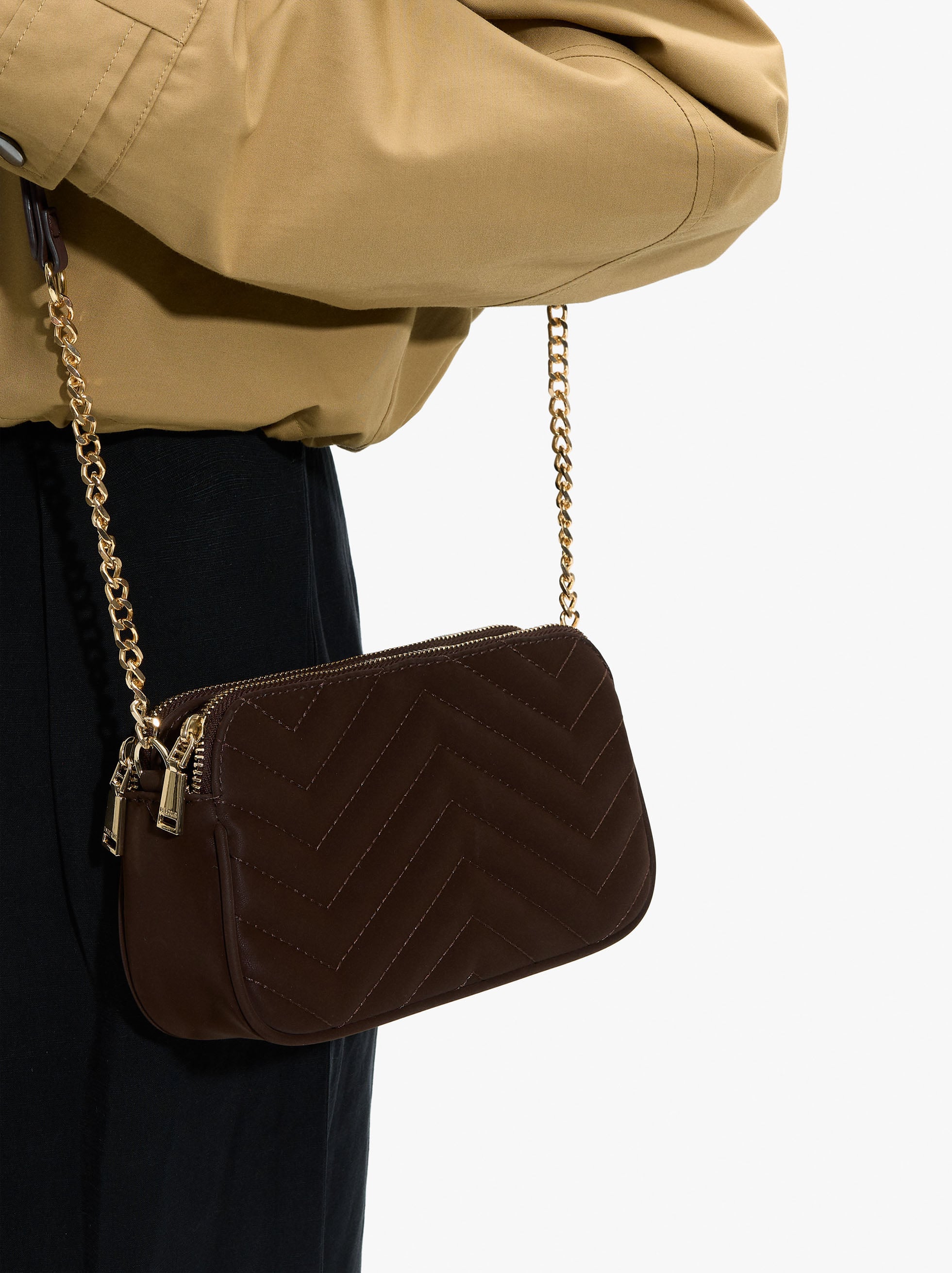 Bolso Acolchada Con Cadena