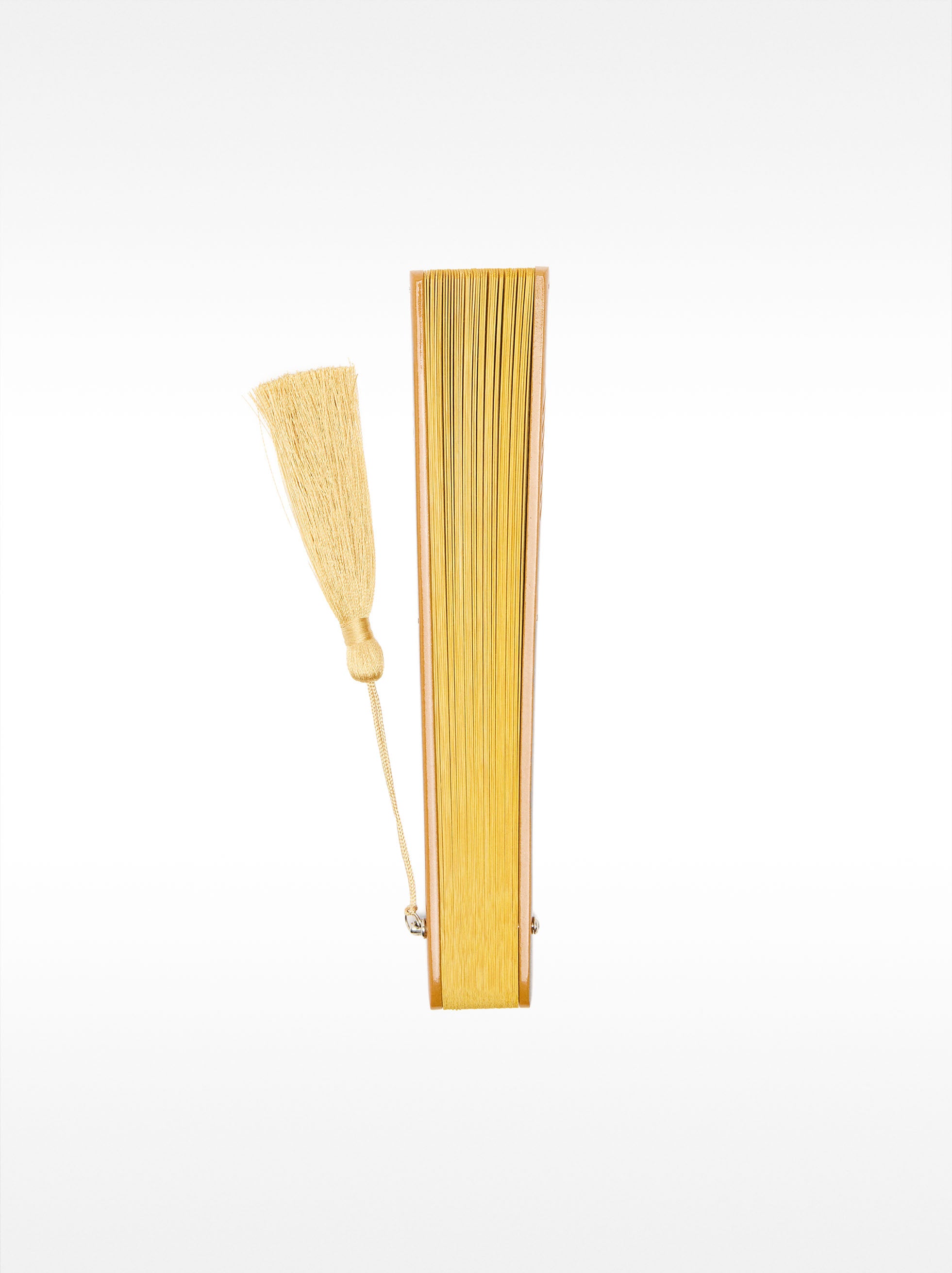 Abanico Bambú Con Perforado