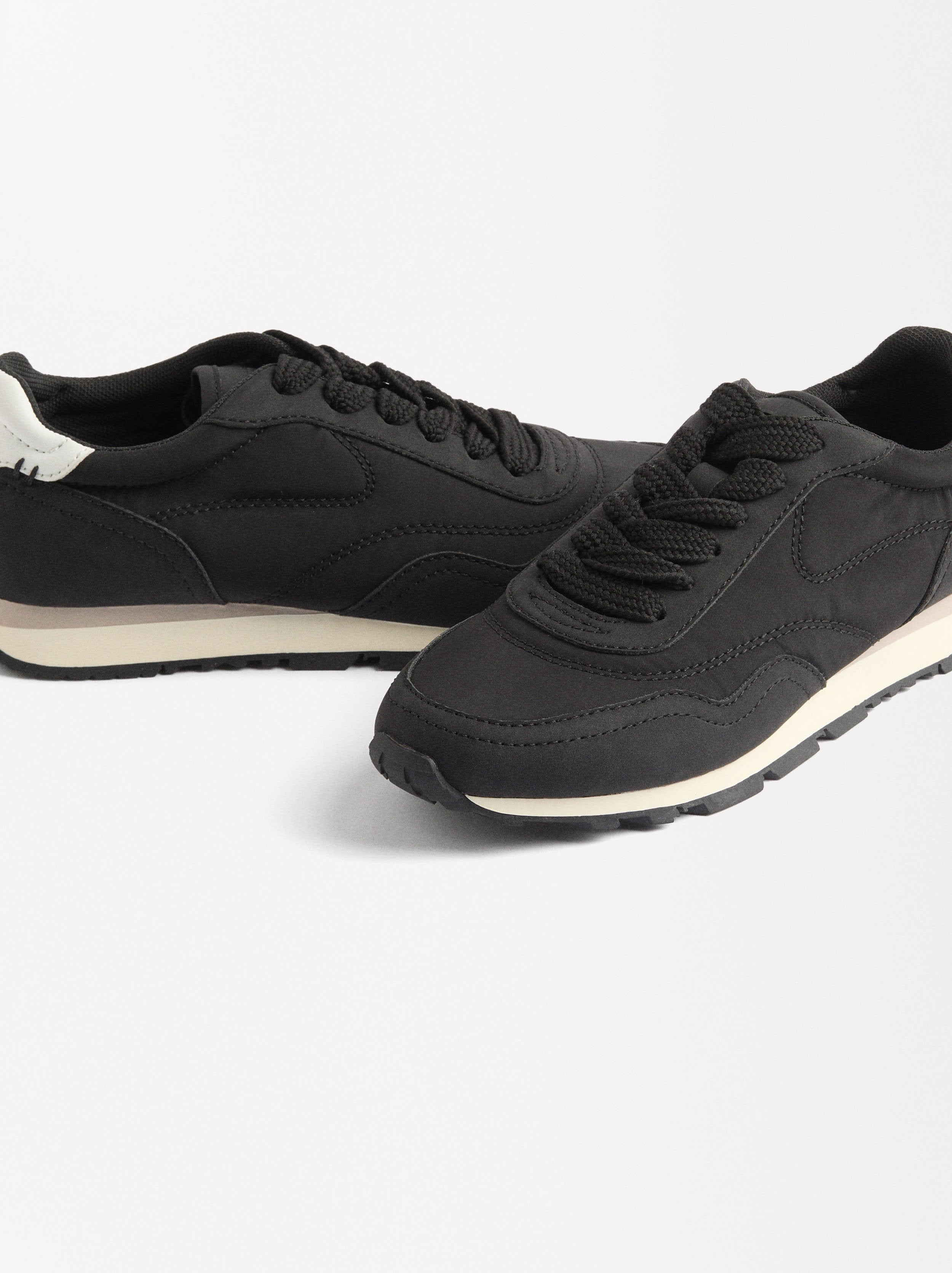 Zapatillas Combinadas De Nylon