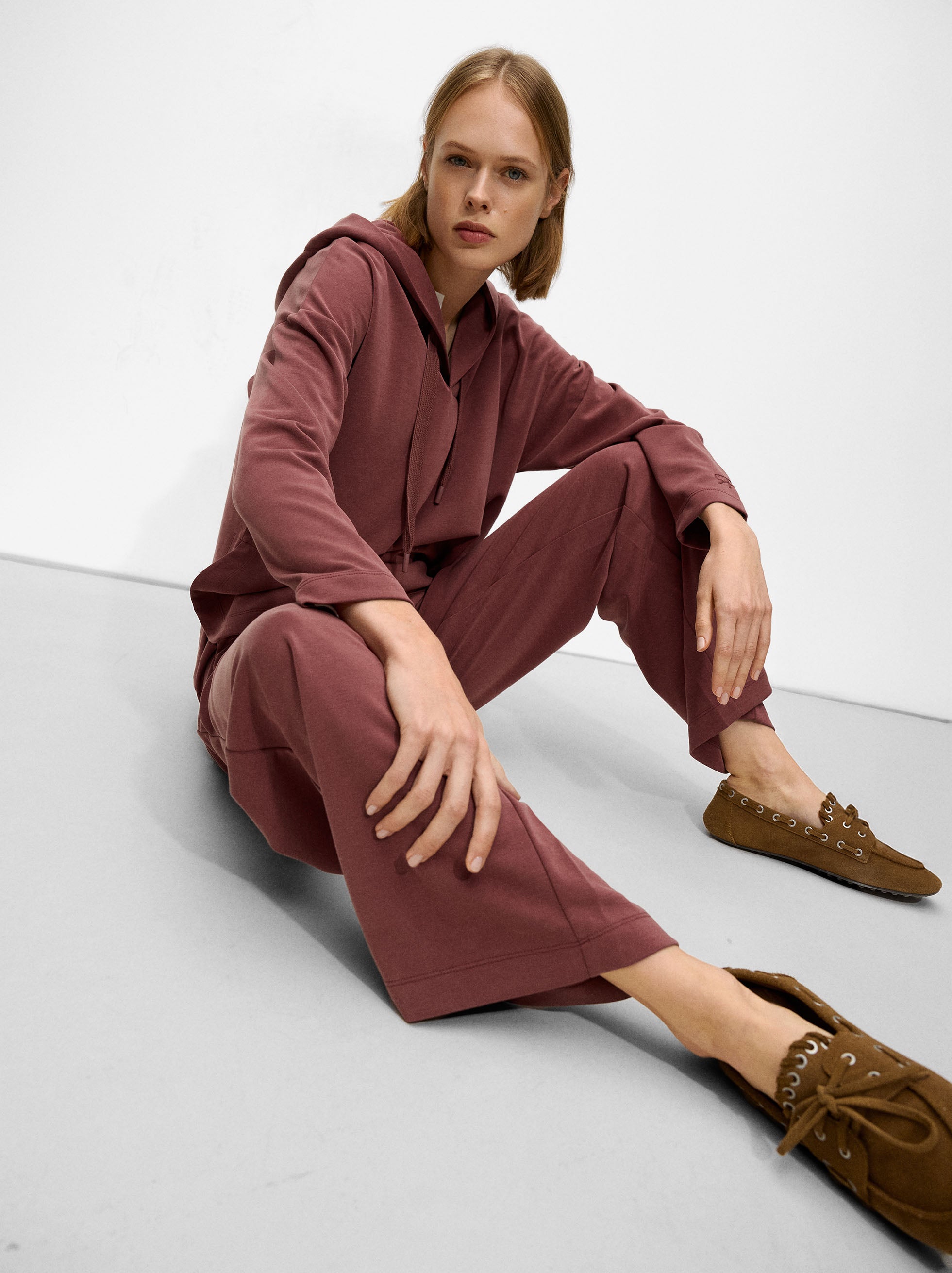 Pantalón Fluido Con Cintura Elástica Toque Suave