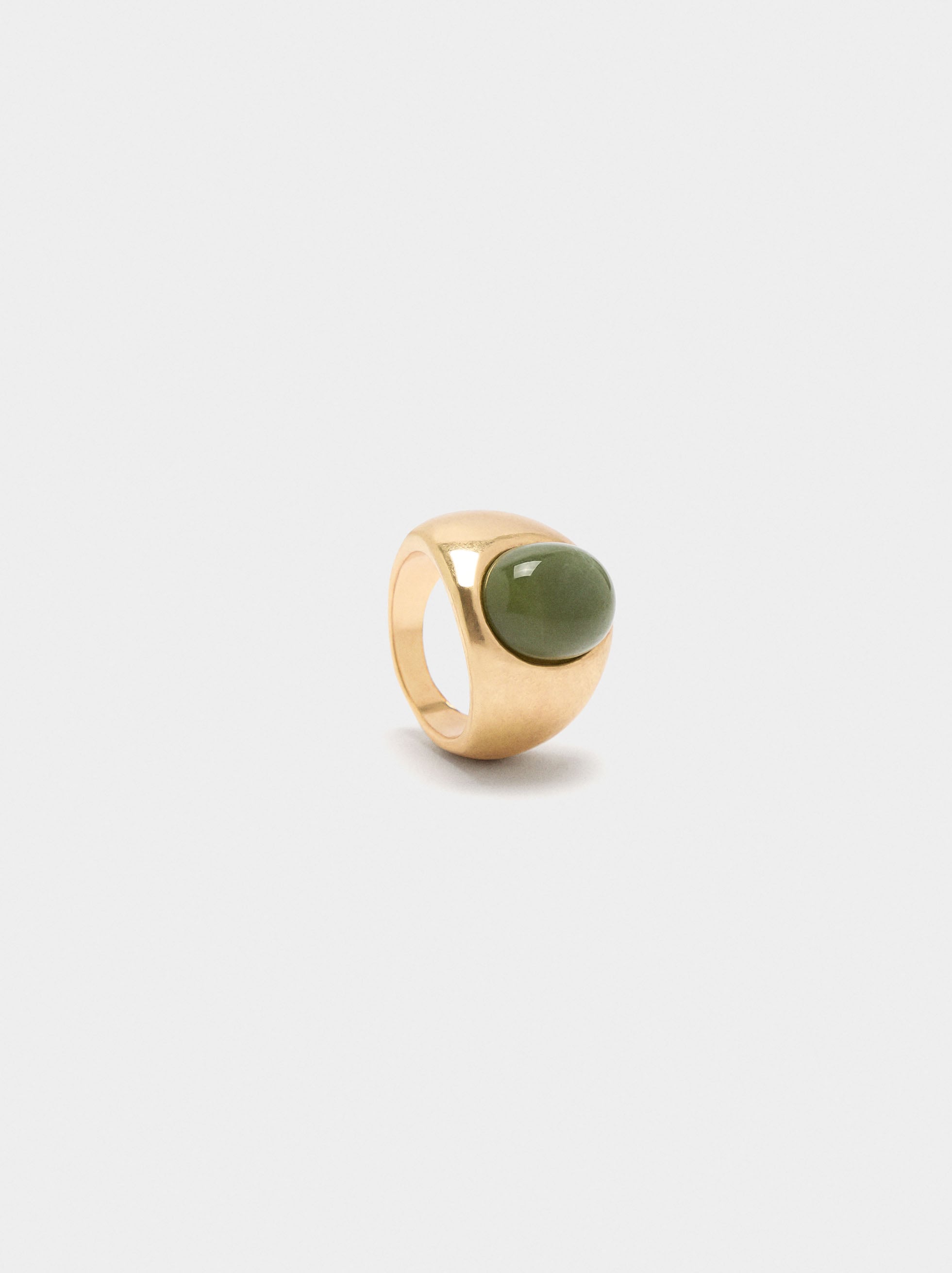 Anillo Ovalado De Resina