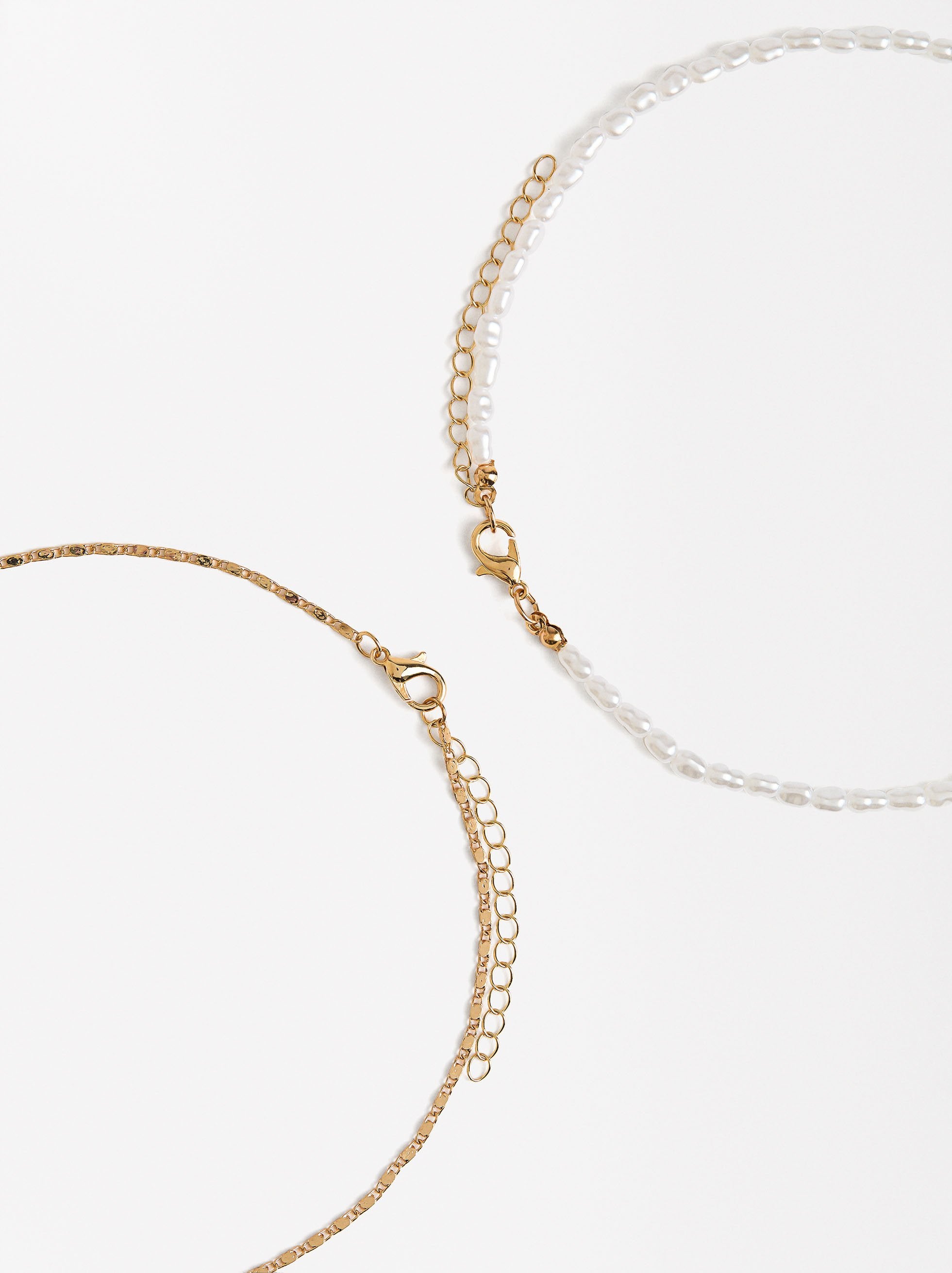 Conjunto De Collares Con Medalla Y Perlas