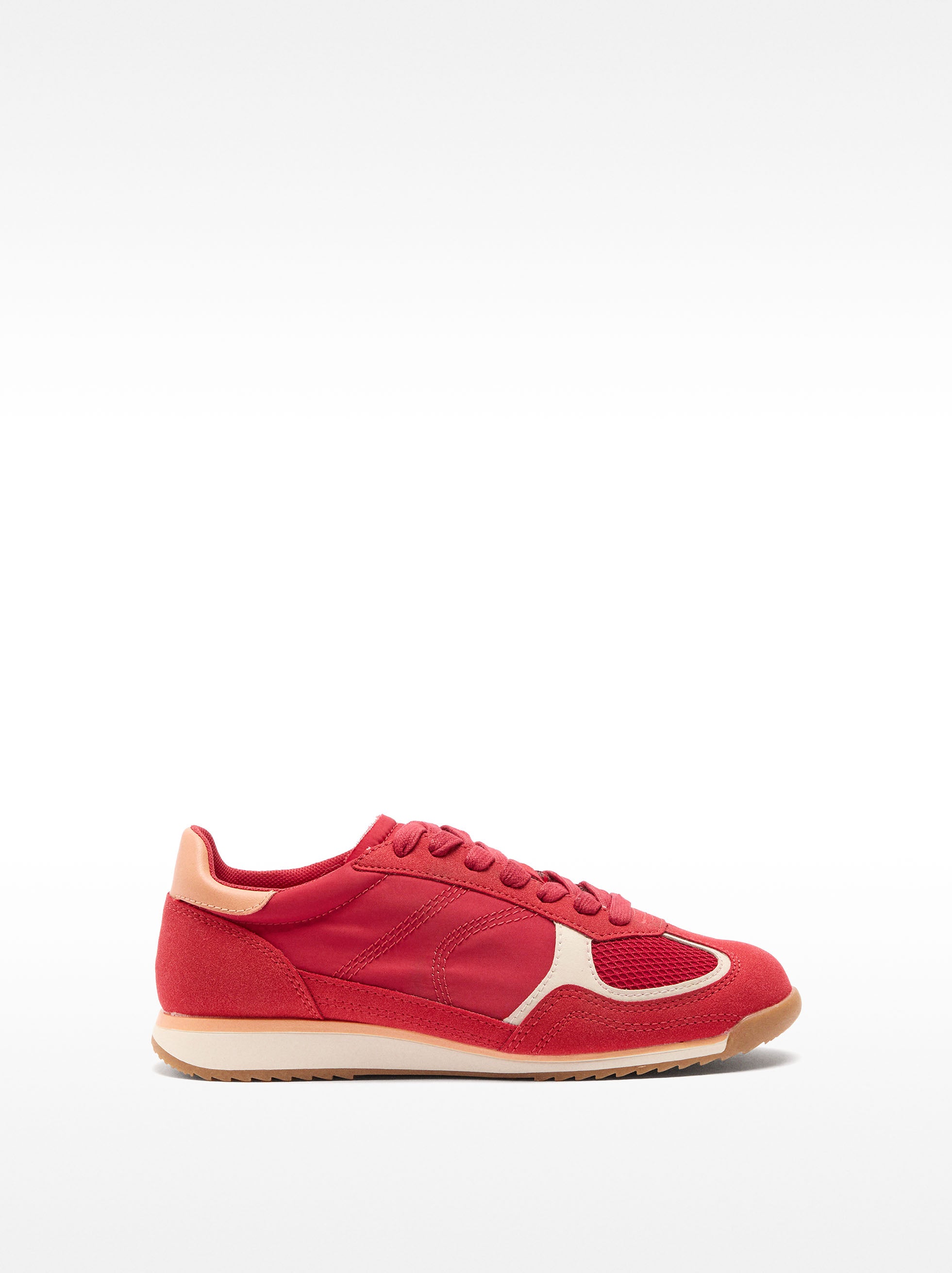 Zapatillas Combinadas Con Efecto Serraje