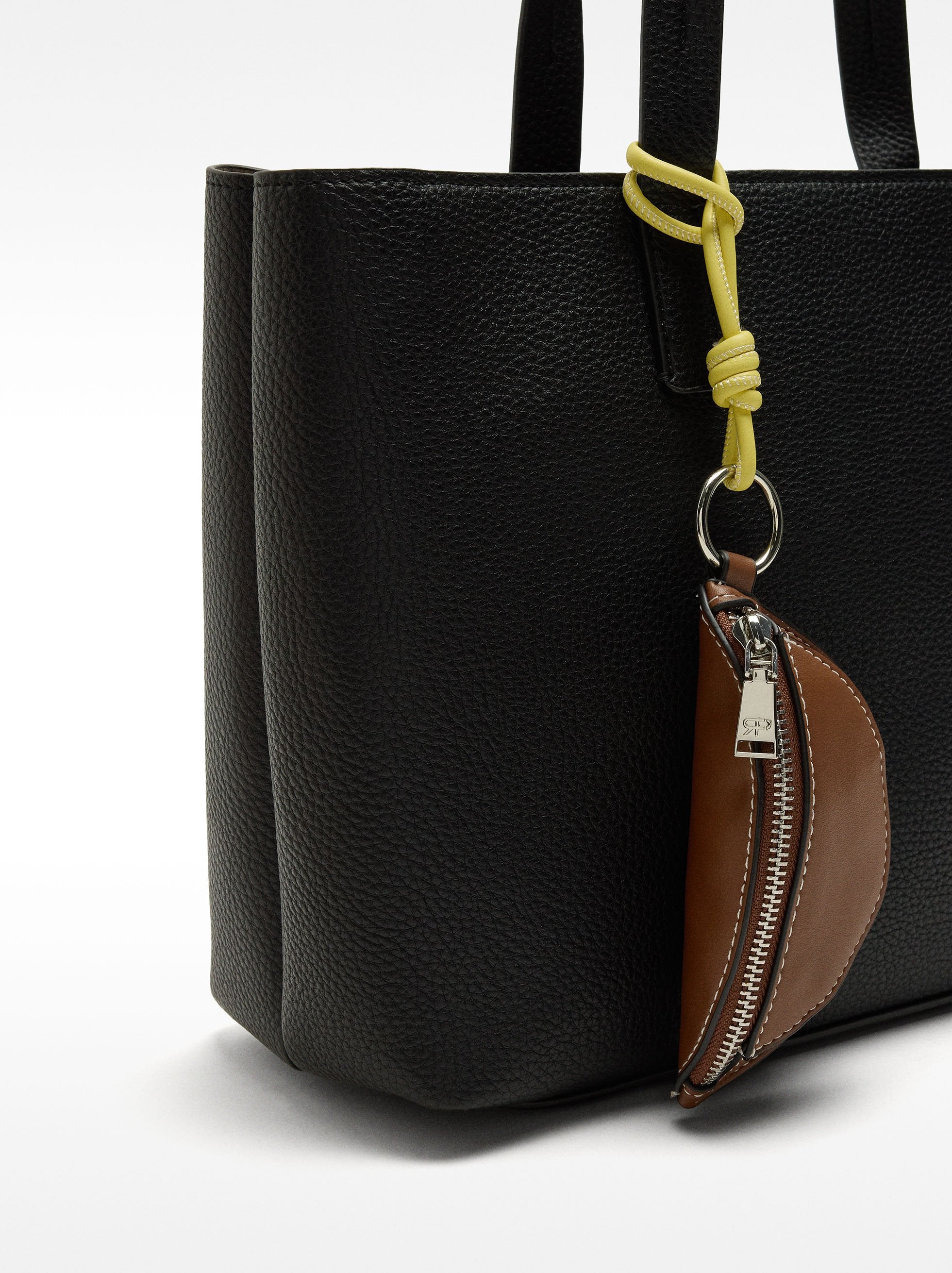 Bolso Shopper Con Textura