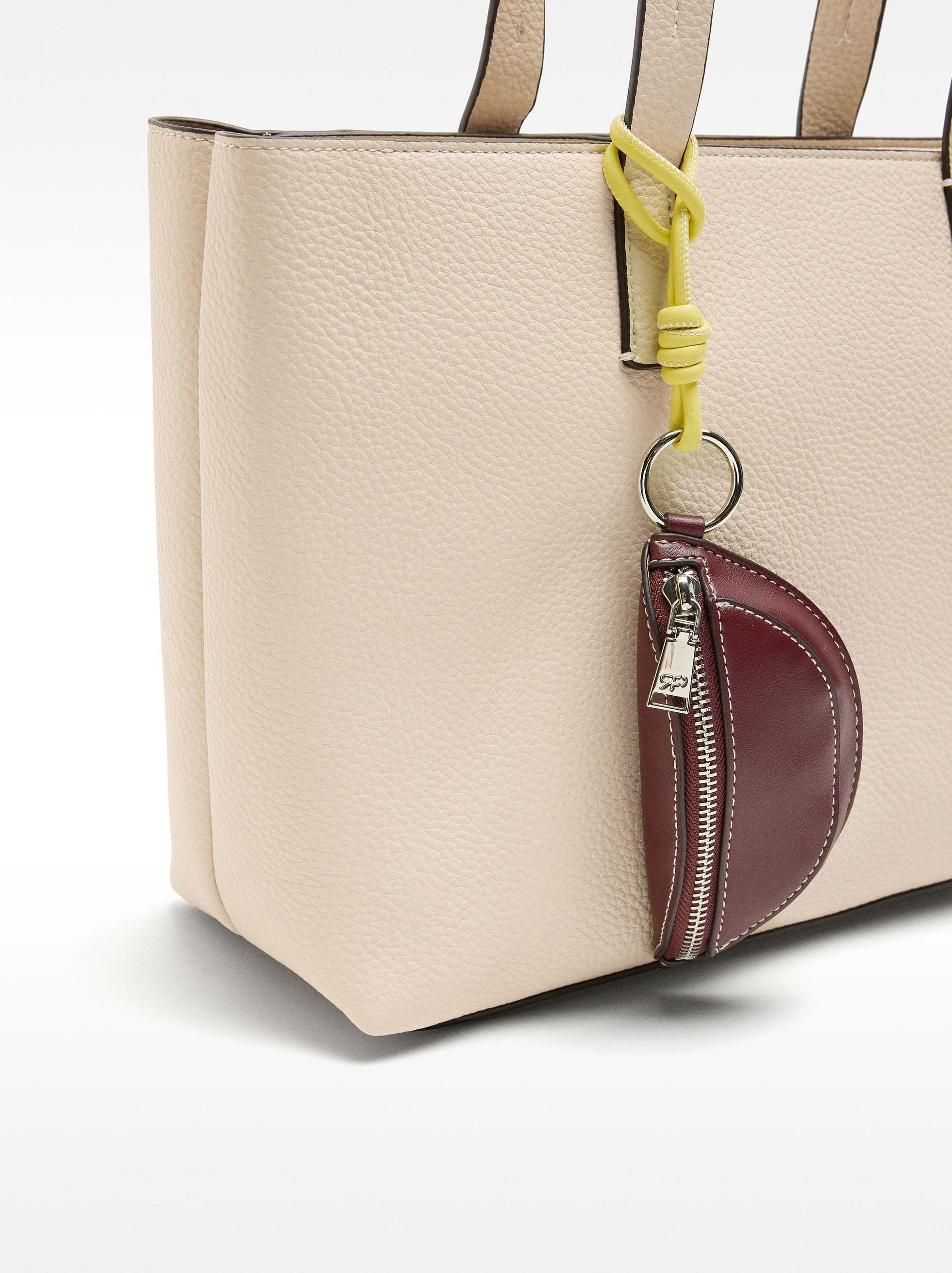 Bolso Shopper Con Textura