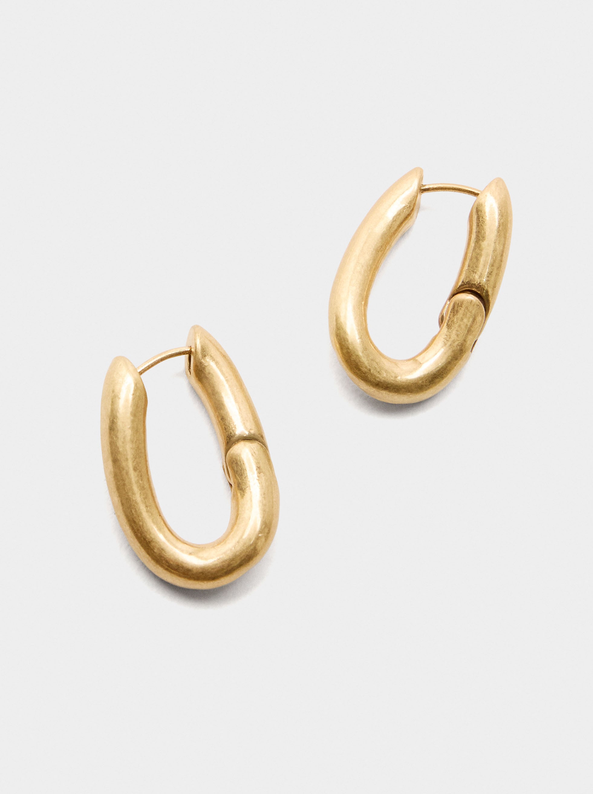 Aros Ovalados De Color Dorado