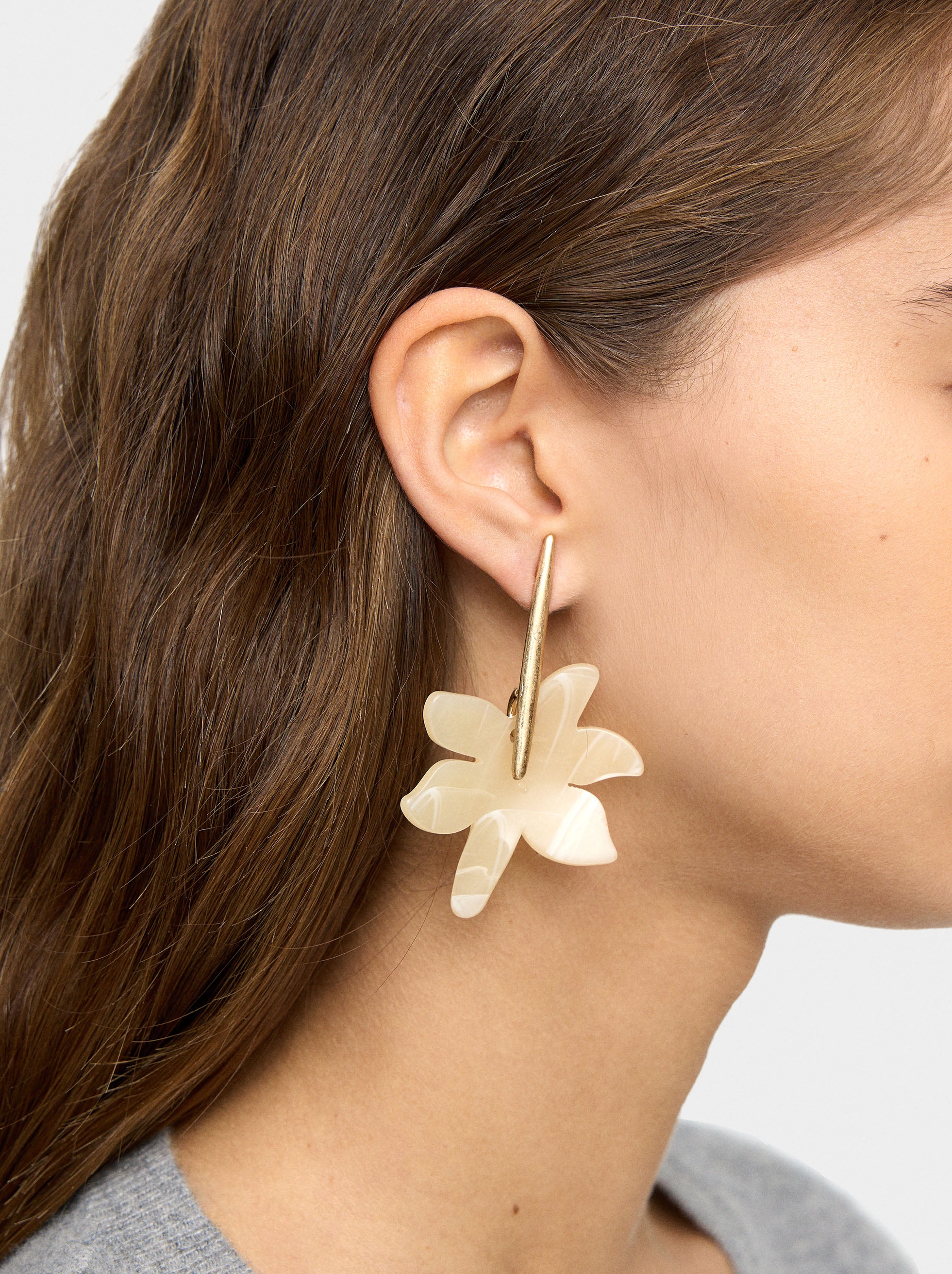 Pendientes Largos Con Flor Perlada