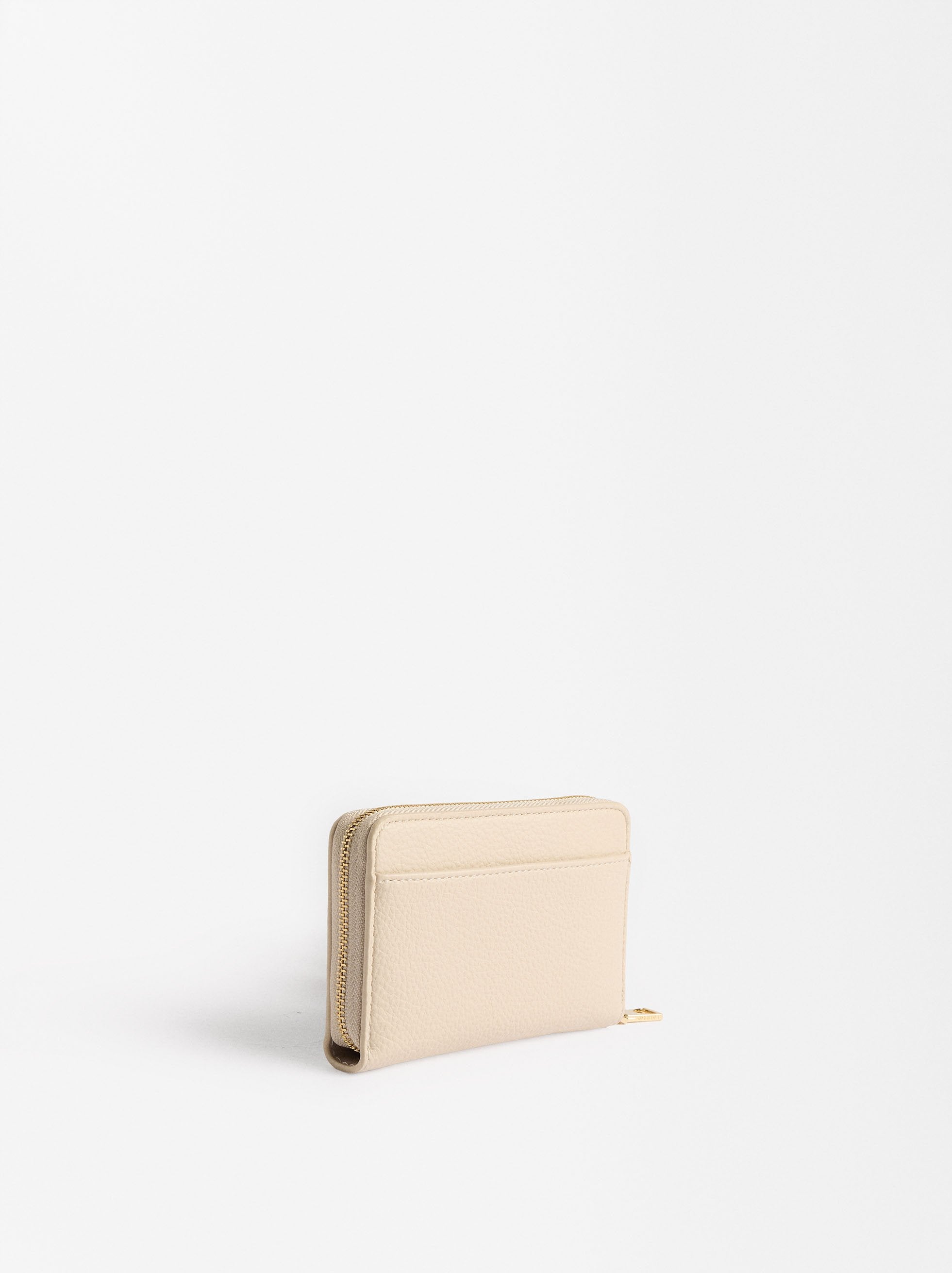 Cartera Básica Con Textura