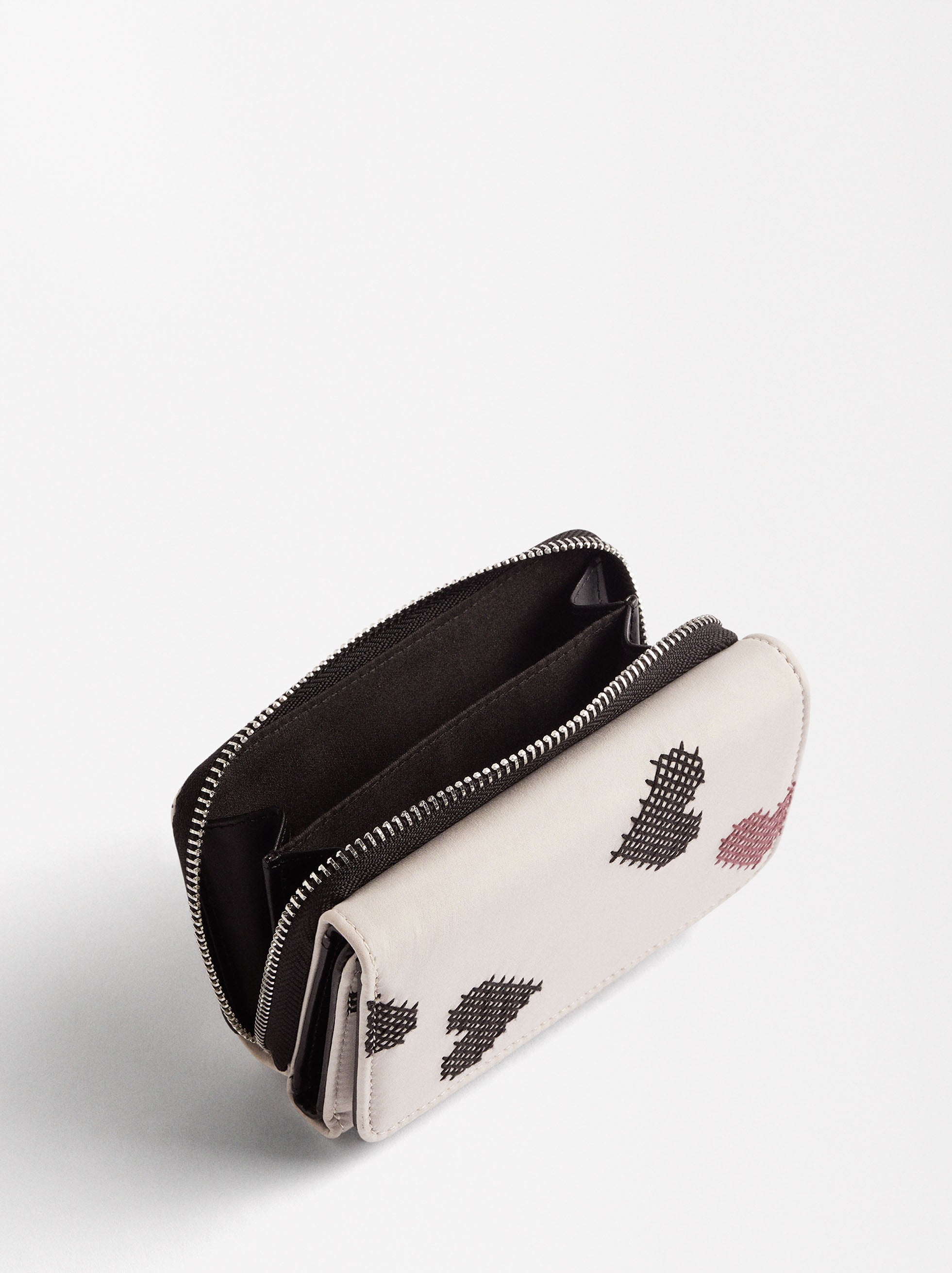 Cartera De Nylon Bordado Corazones