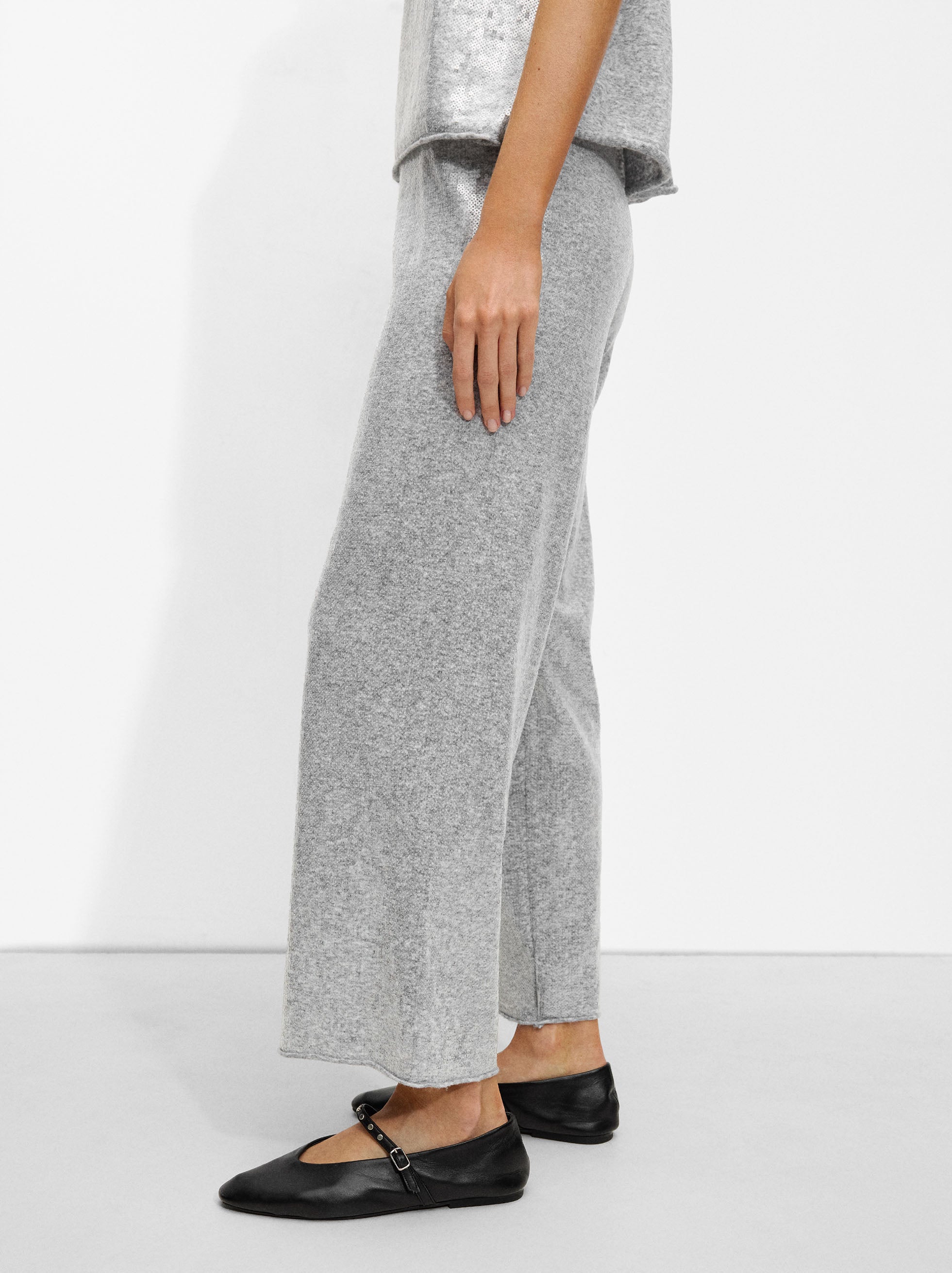 Pantalón De Punto Con Lentejuelas