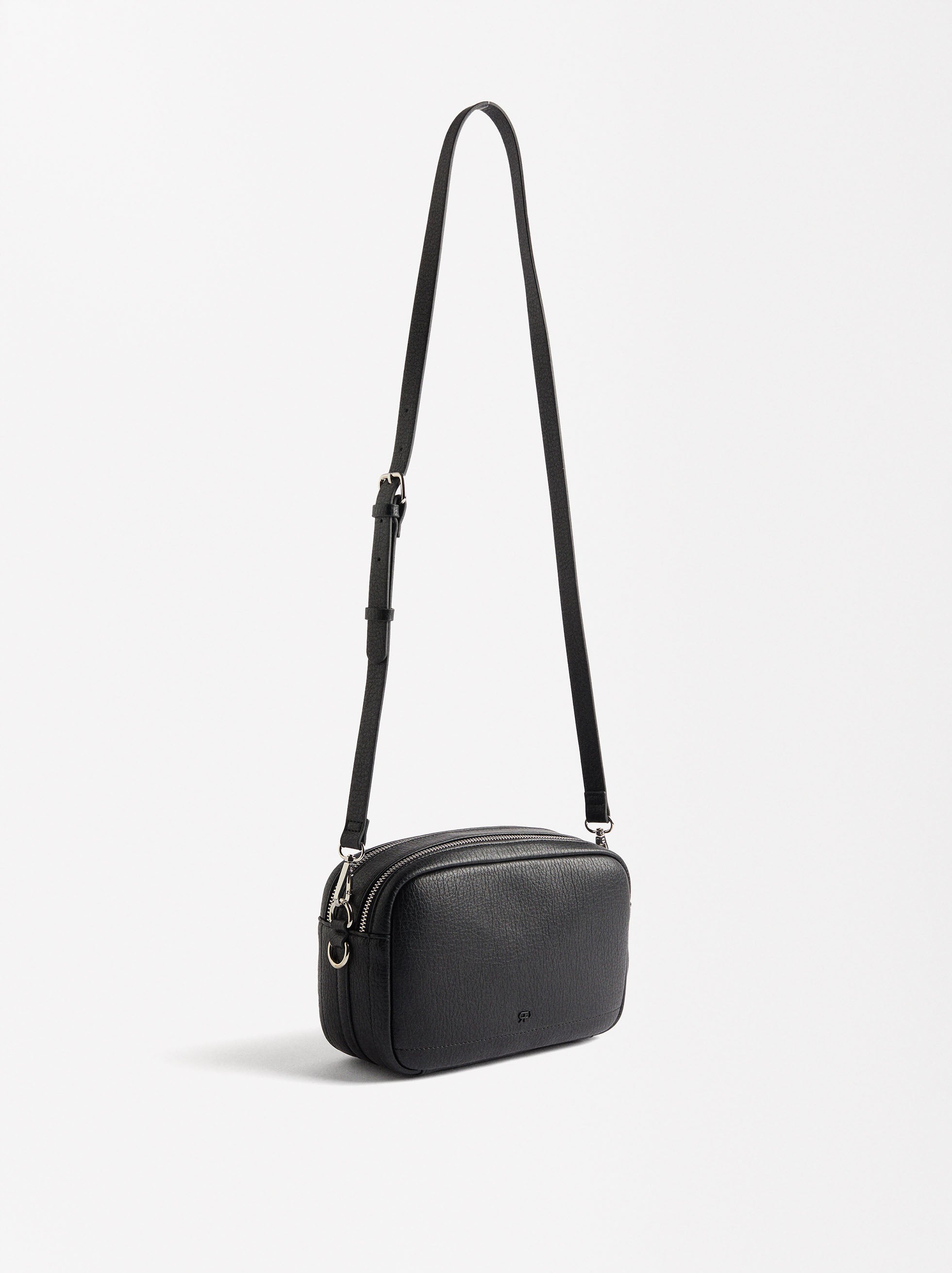 Bolso Bandolera Con Colgante