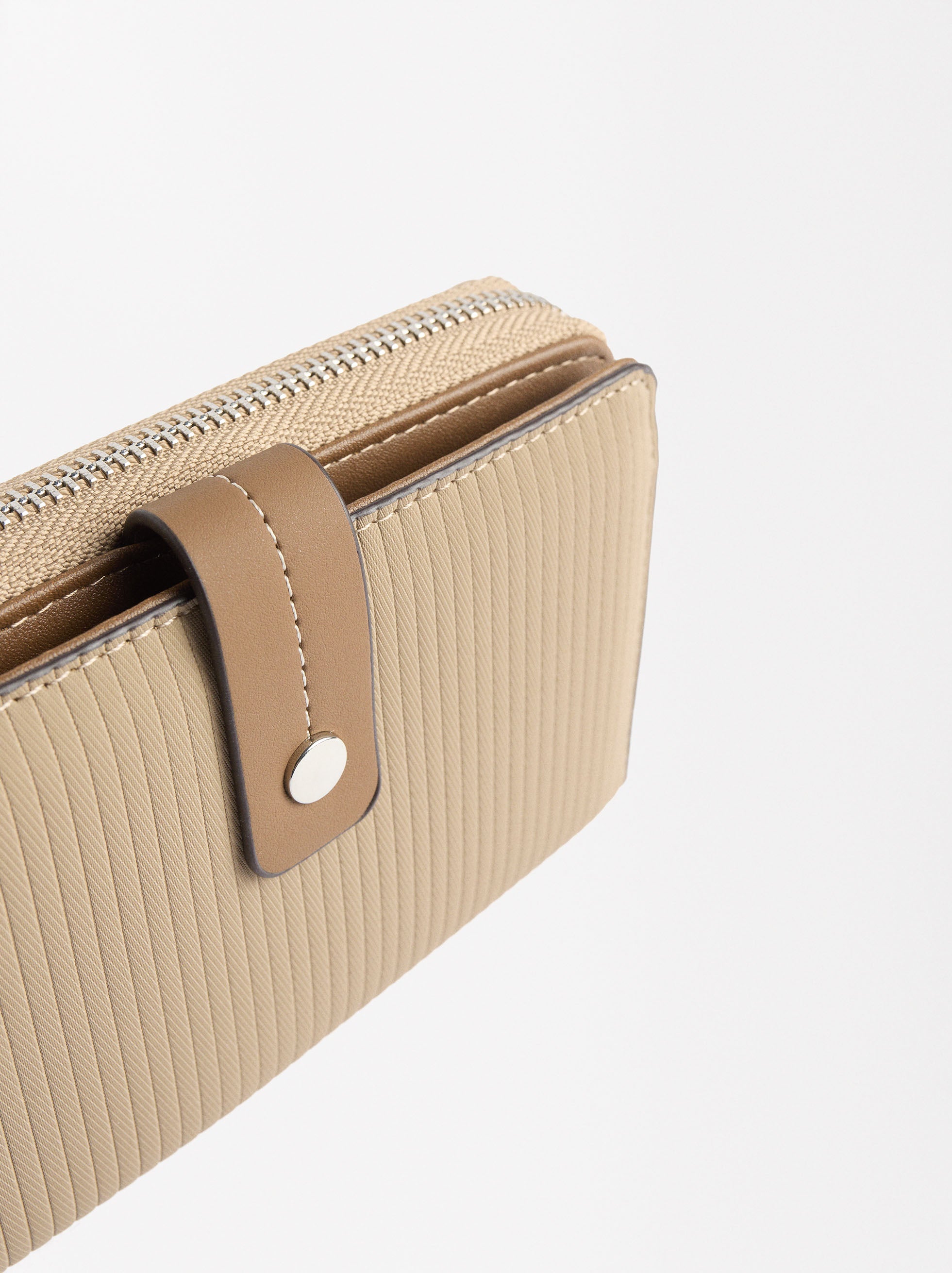 Cartera Con Textura