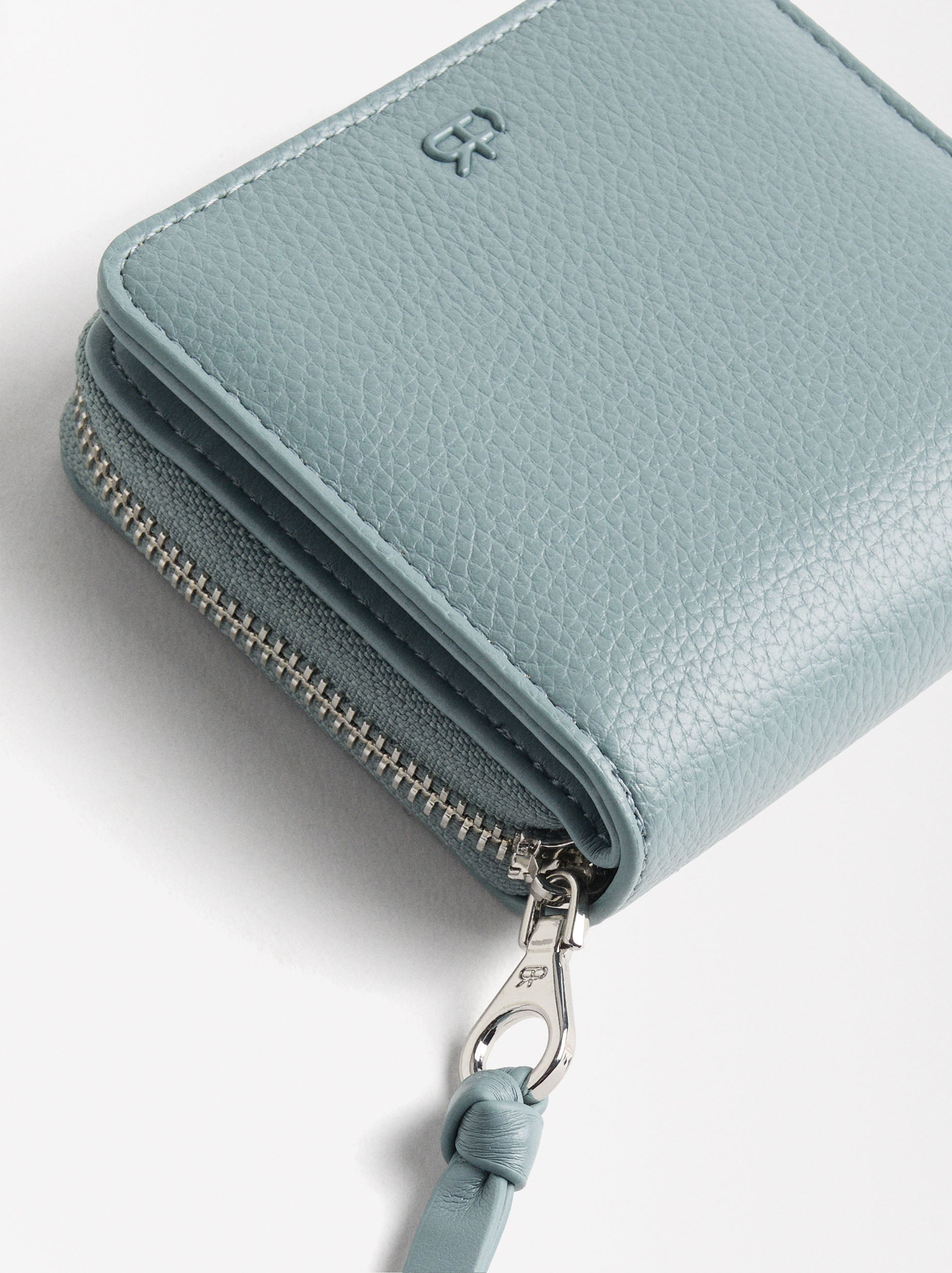 Cartera Básica Con Textura