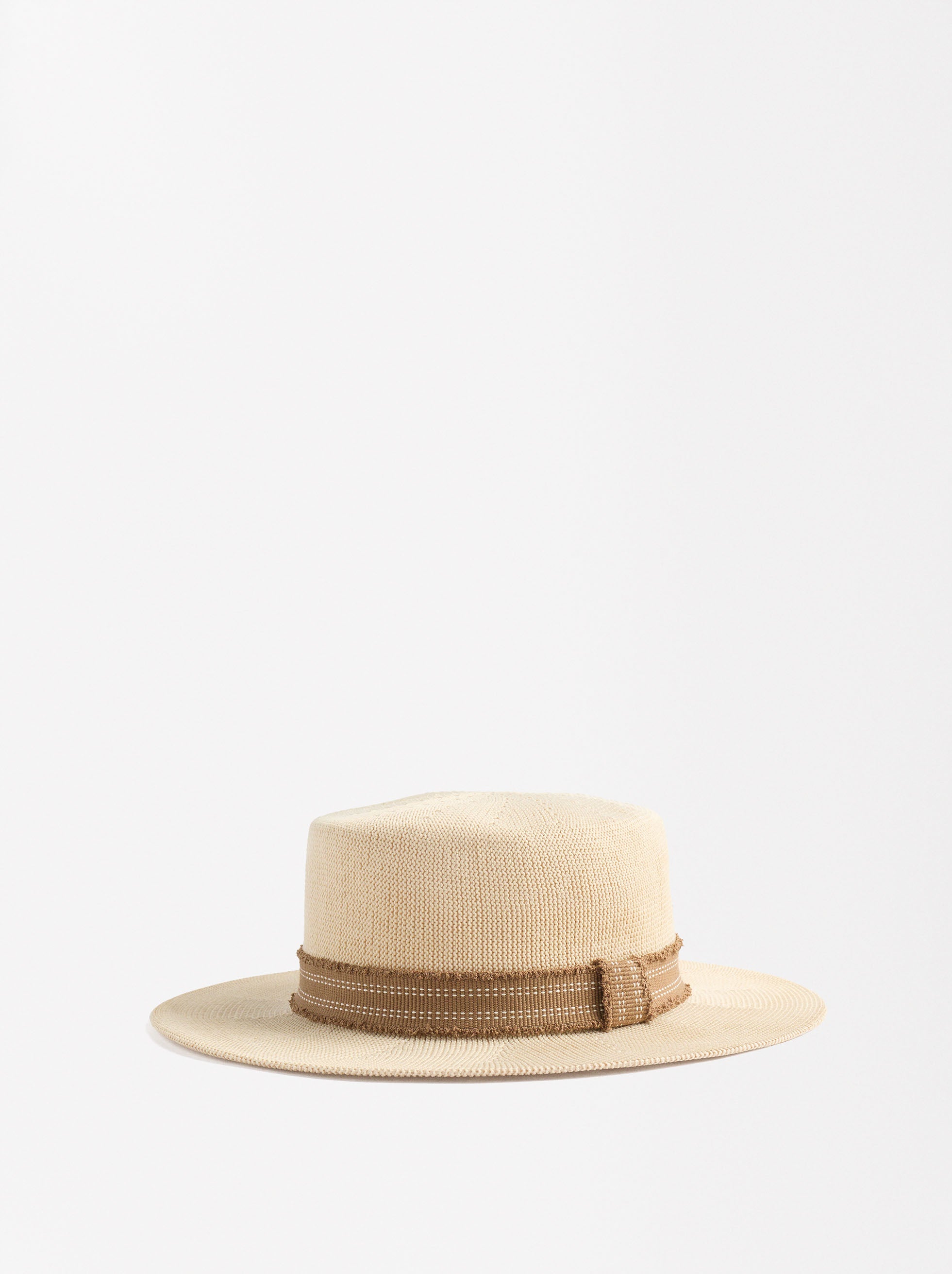 Sombrero De Punto Con Detalle De Cinta