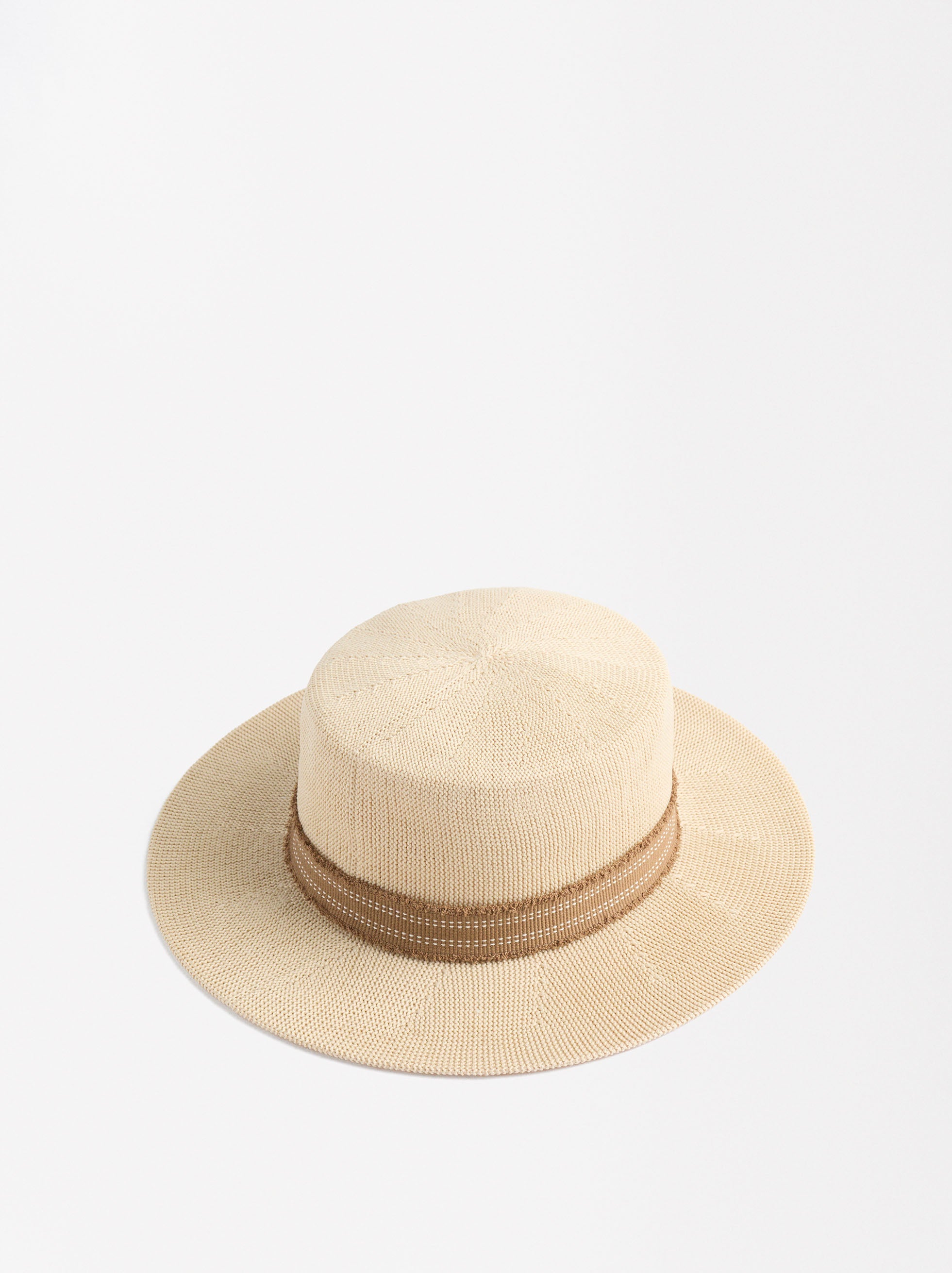 Sombrero De Punto Con Detalle De Cinta