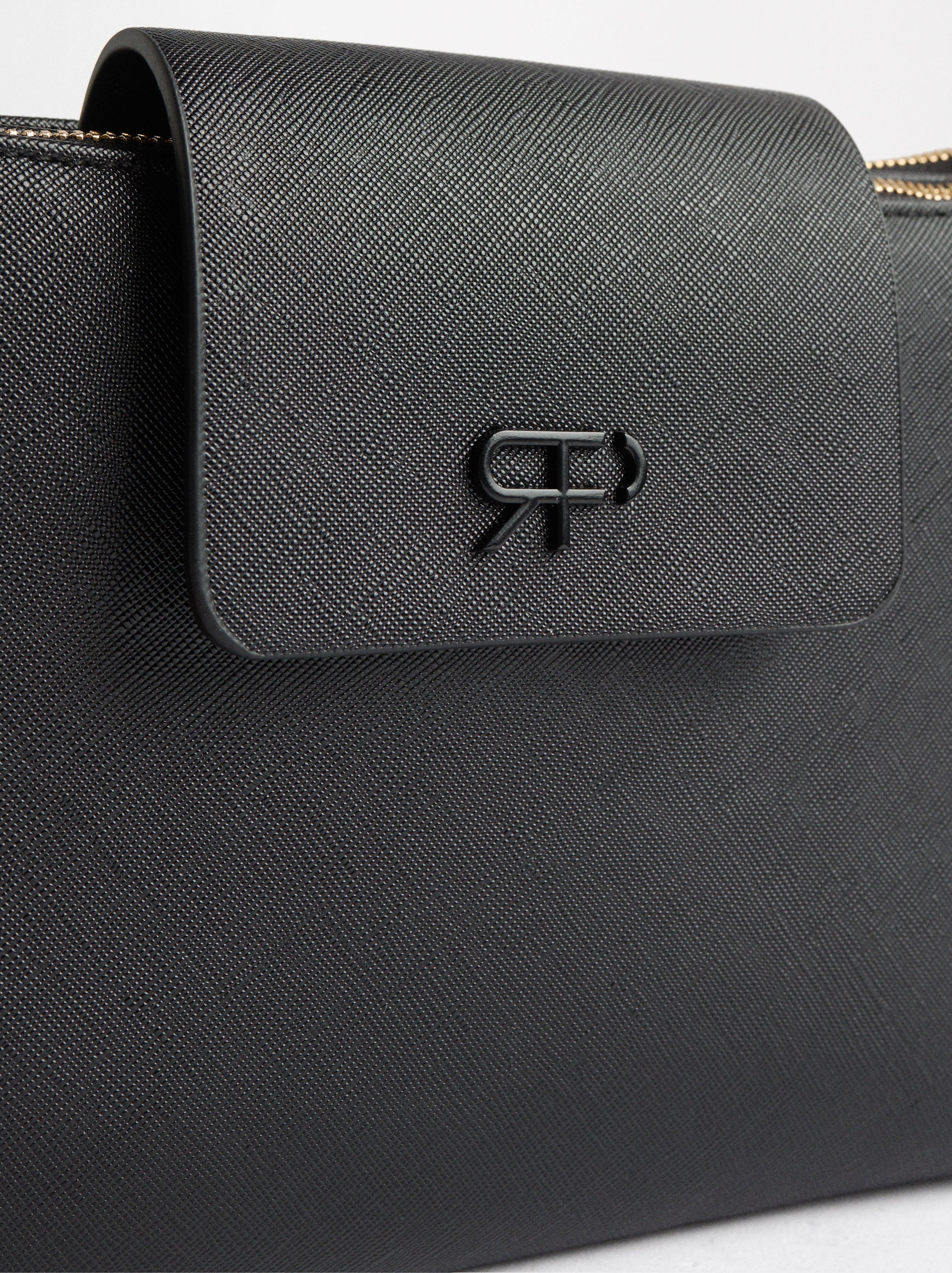 Bolso Bandolera Con Textura