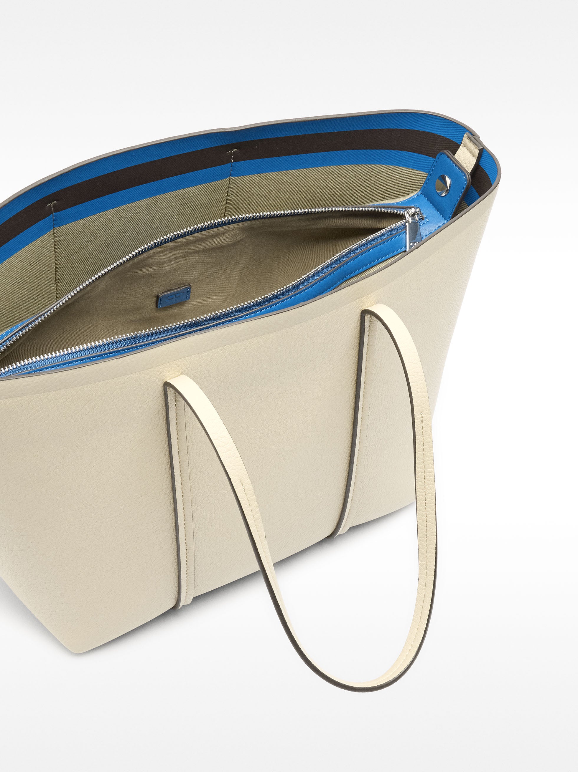 Bolso Shopper Con Colgante