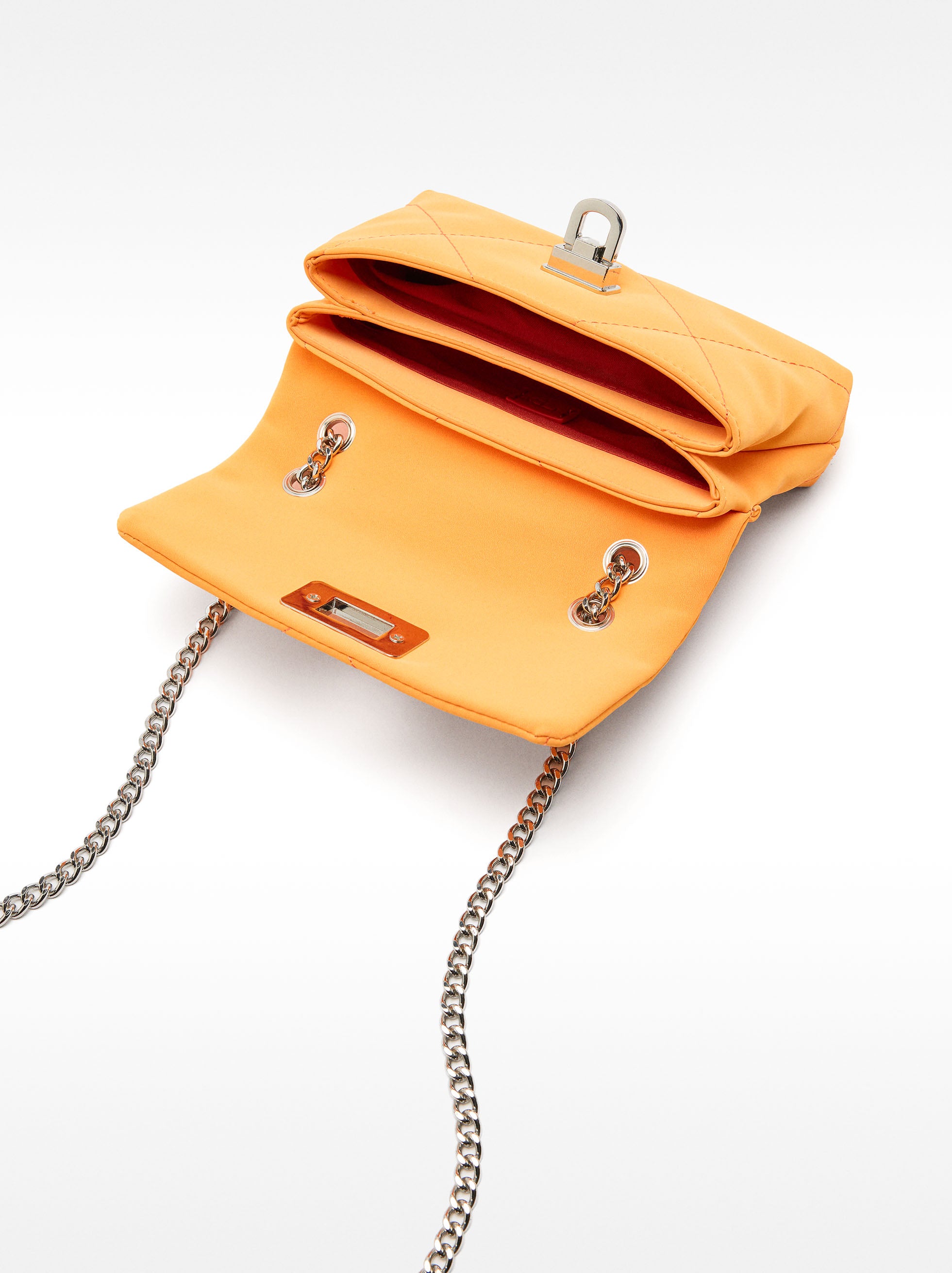 Bolso De Hombro Con Textura Suave