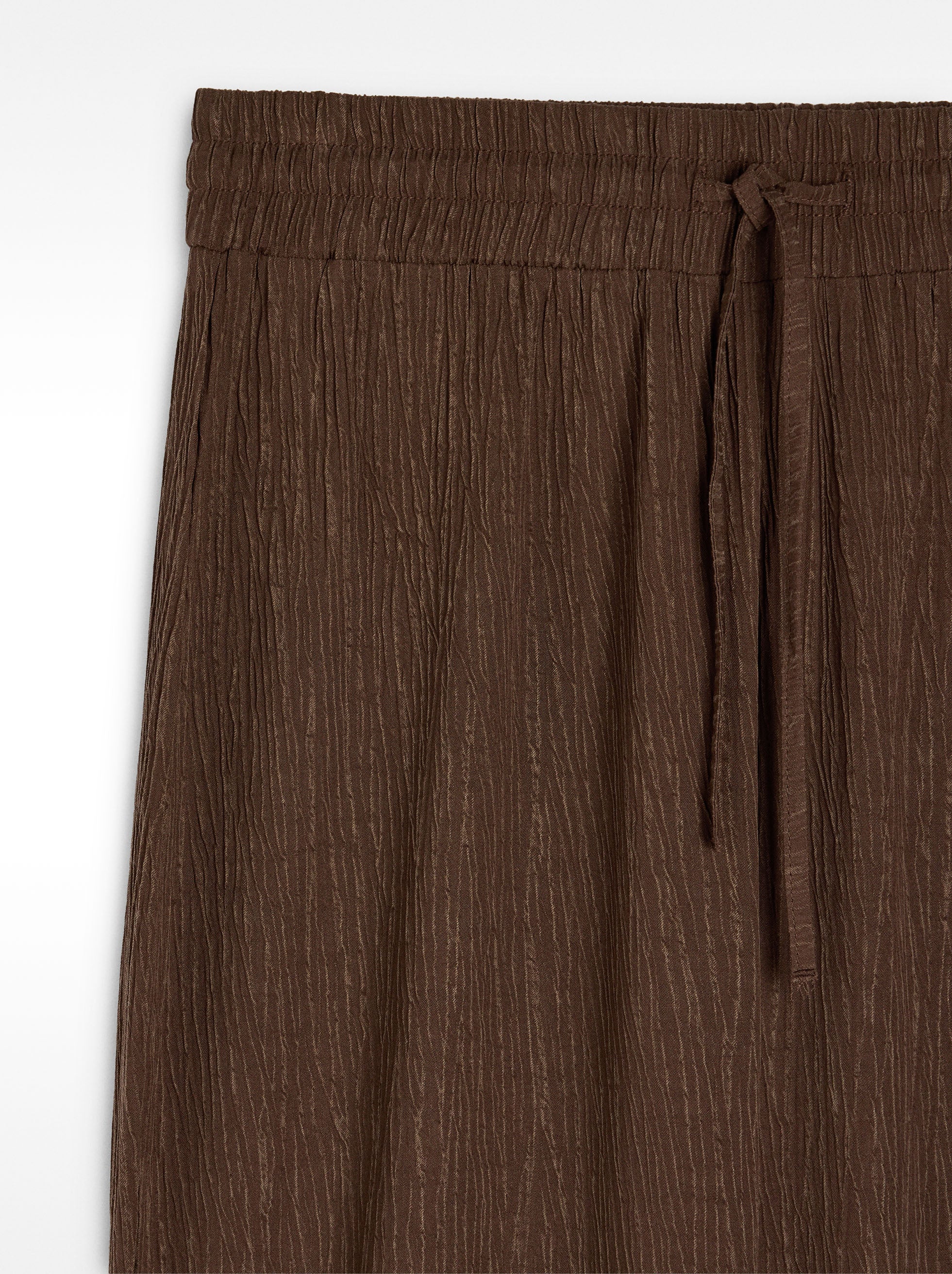Pantalón Fluido Con Efecto Arrugado