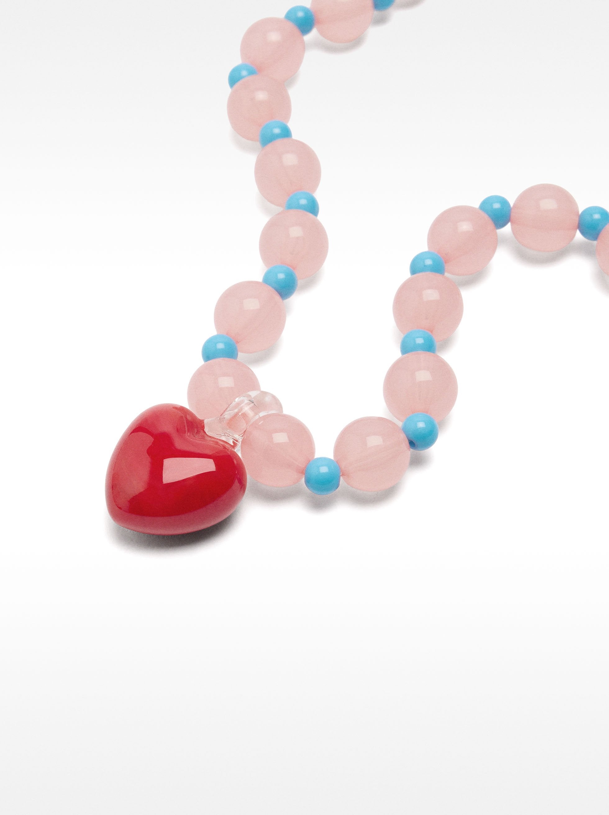 Collar Corto De Cuentas Corazón