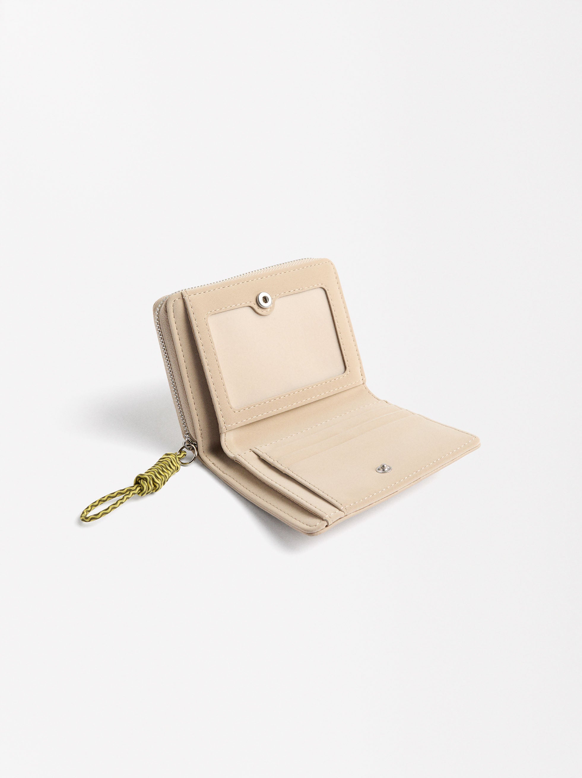 Cartera Con Textura Suave