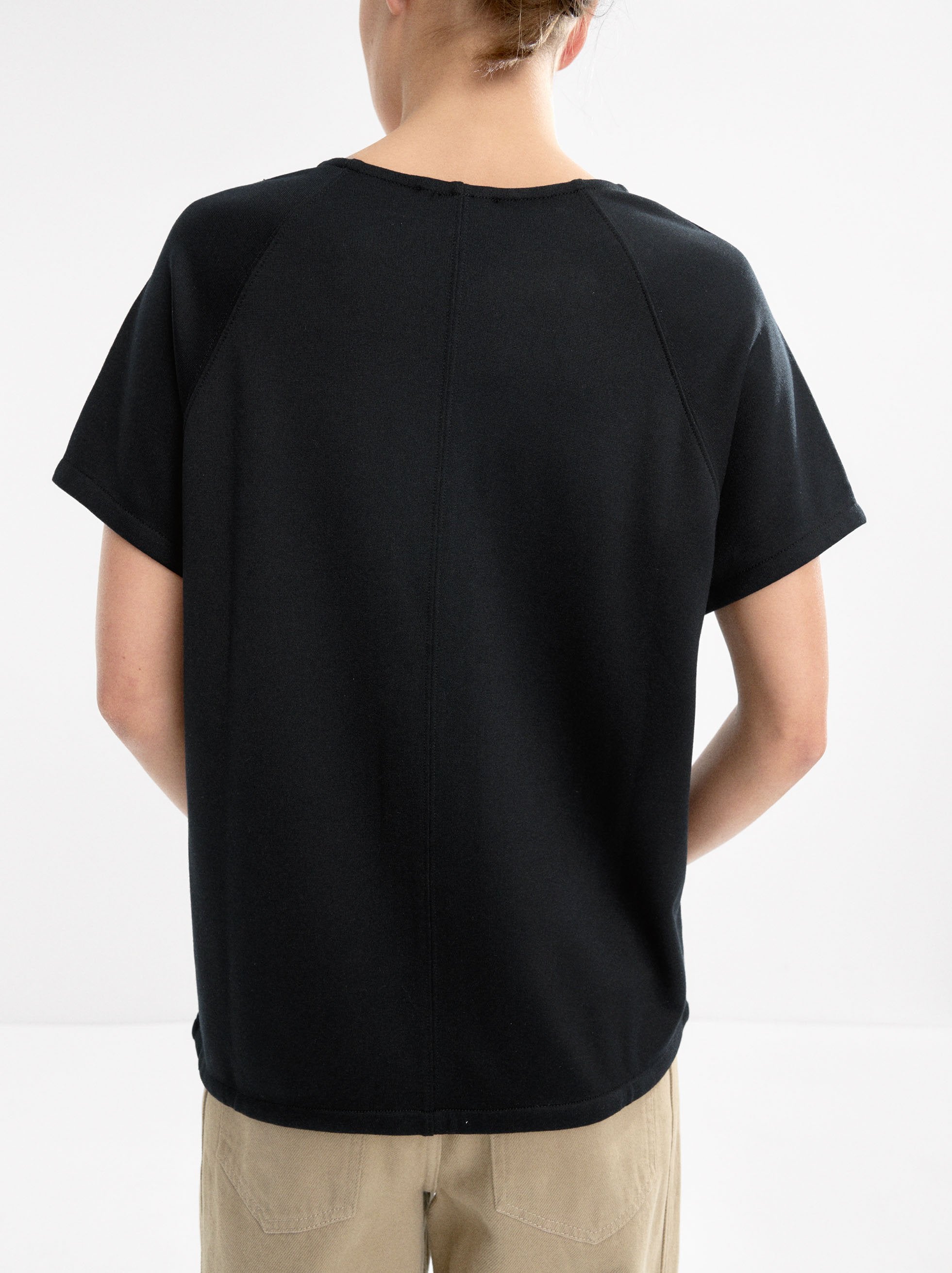 Camiseta Básica Cuello Pico