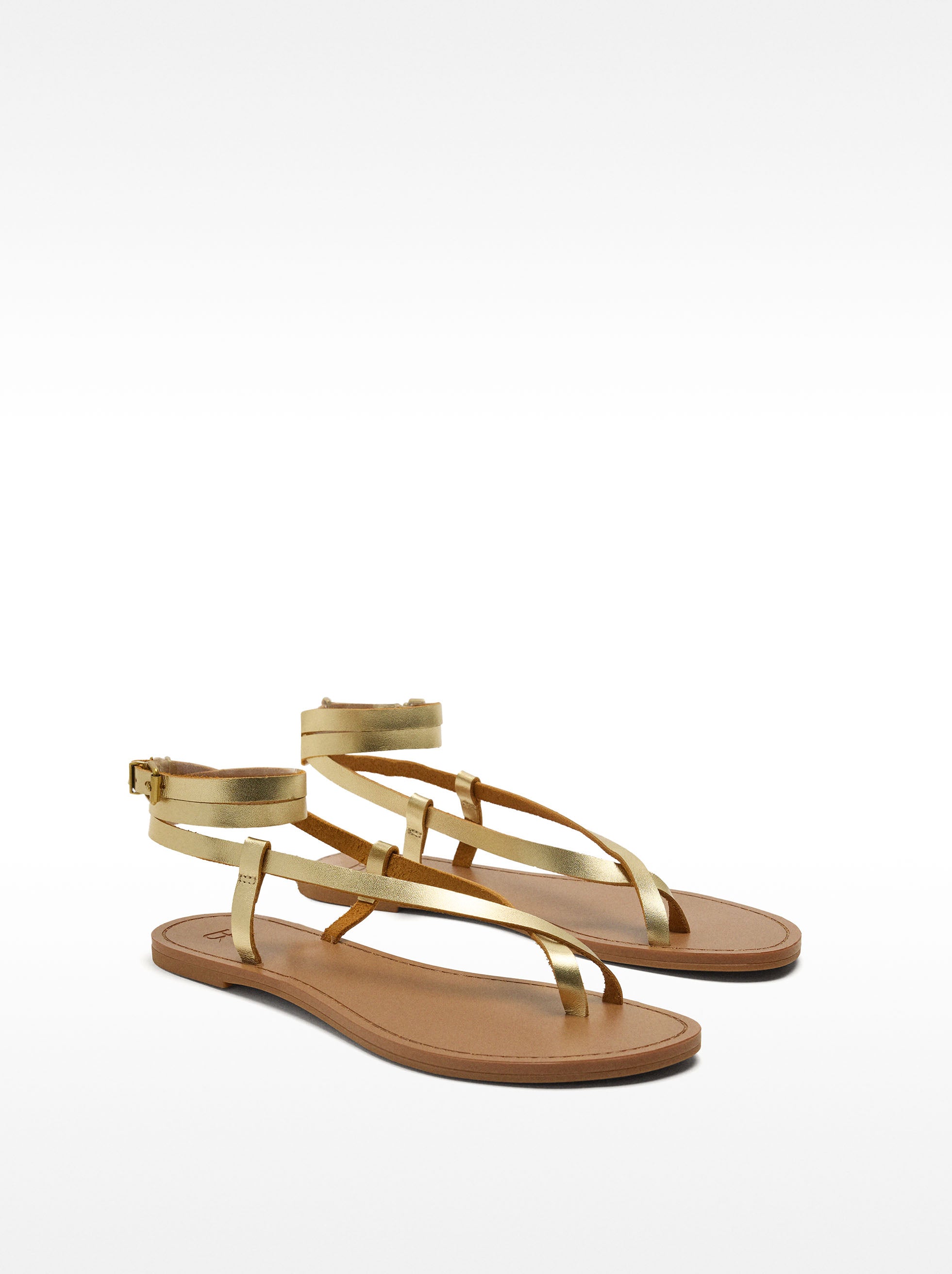 Sandalias Planas De Piel Con Tiras Metalizadas