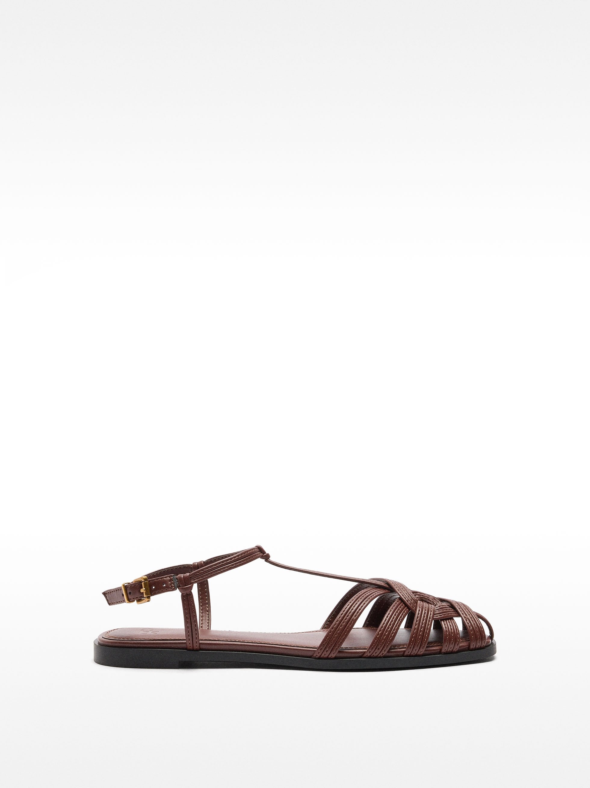 Sandalias Planas Con Tiras Entrelazadas