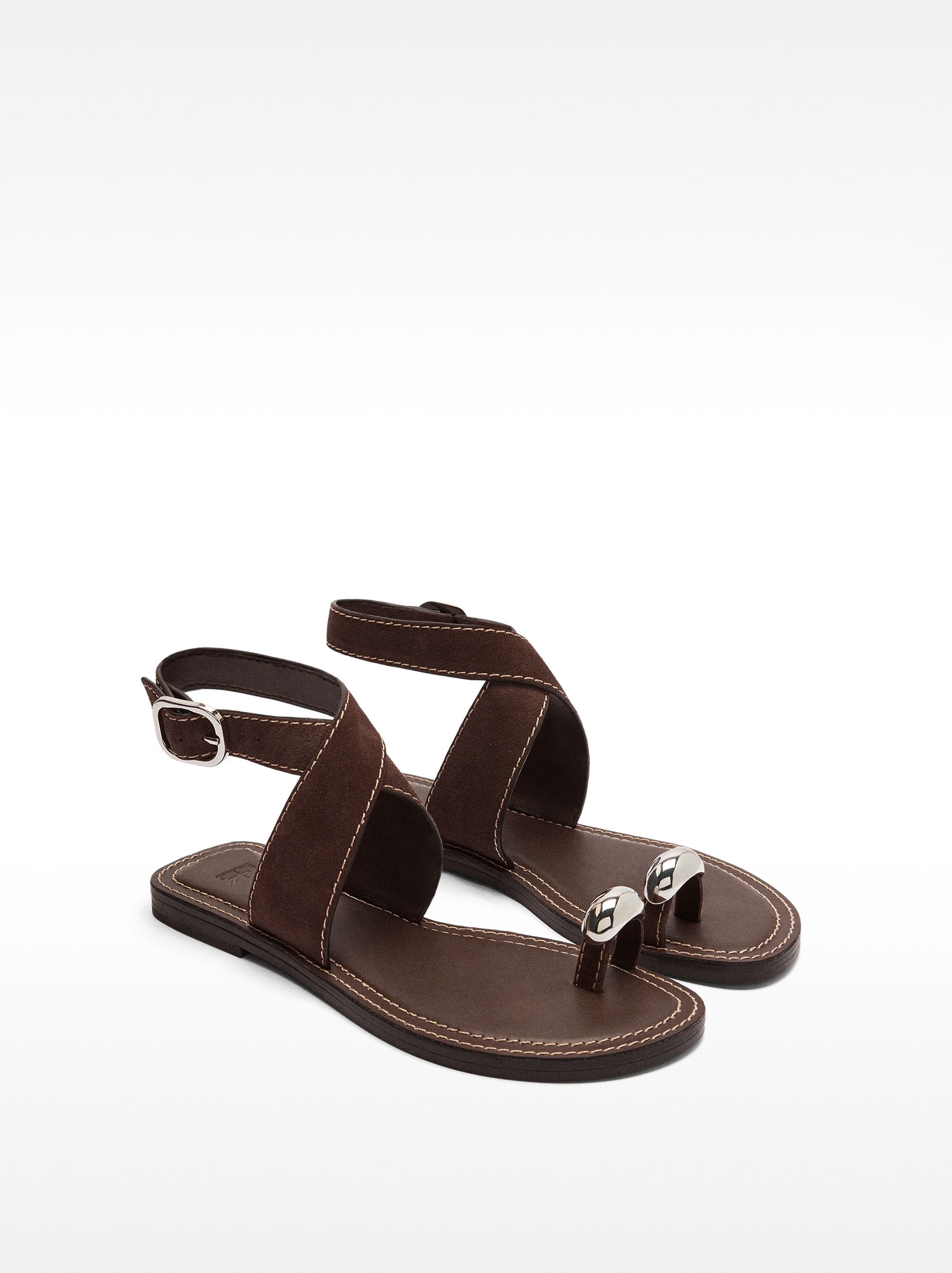 Sandalias De Piel Con Detalle Metálico