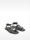 Sandalias Planas Con Tiras Y Tachuelas