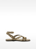 Sandalias Planas Con Tiras Y Tachuelas