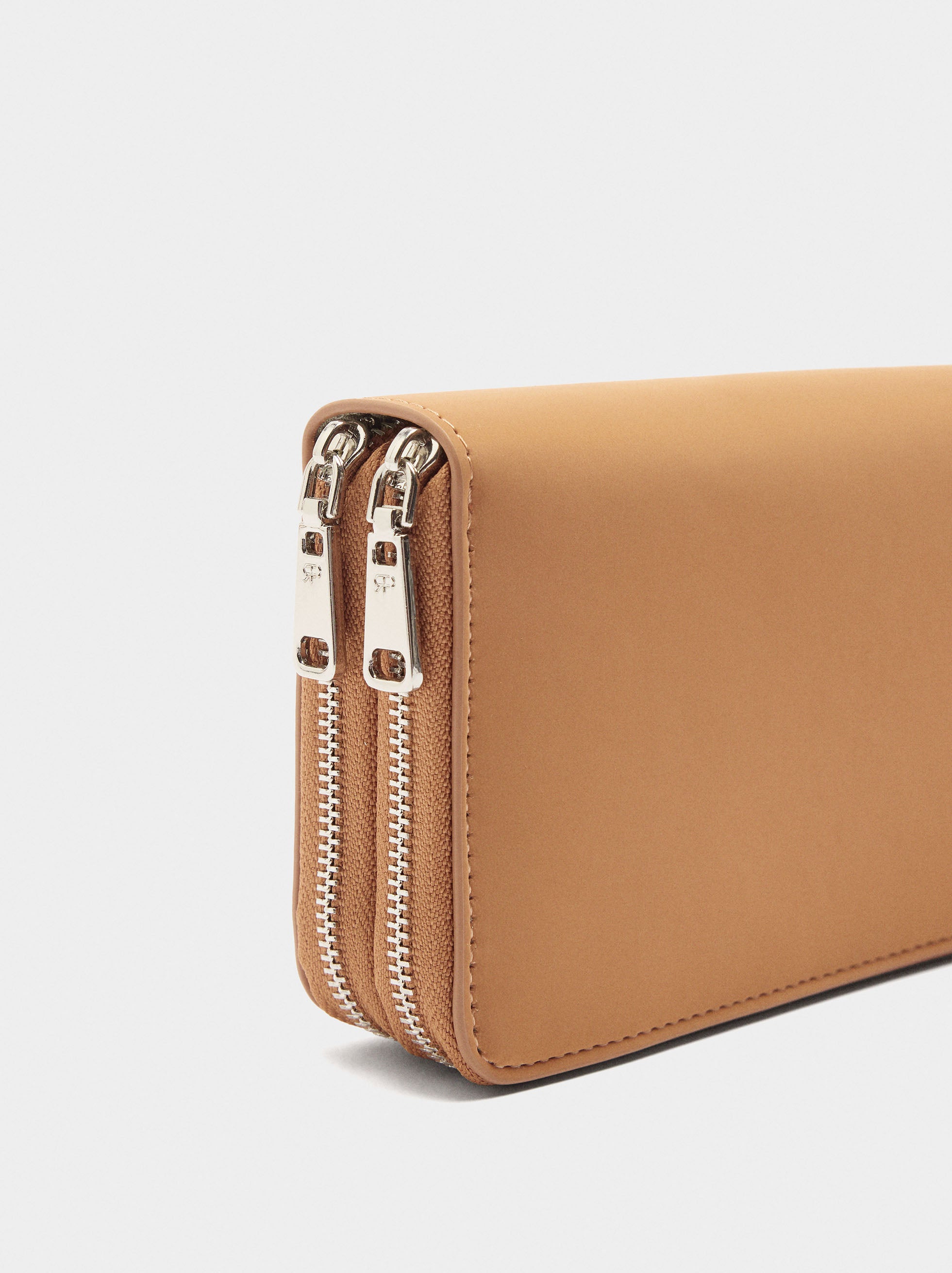Cartera De Textura Suave Con Cremallera