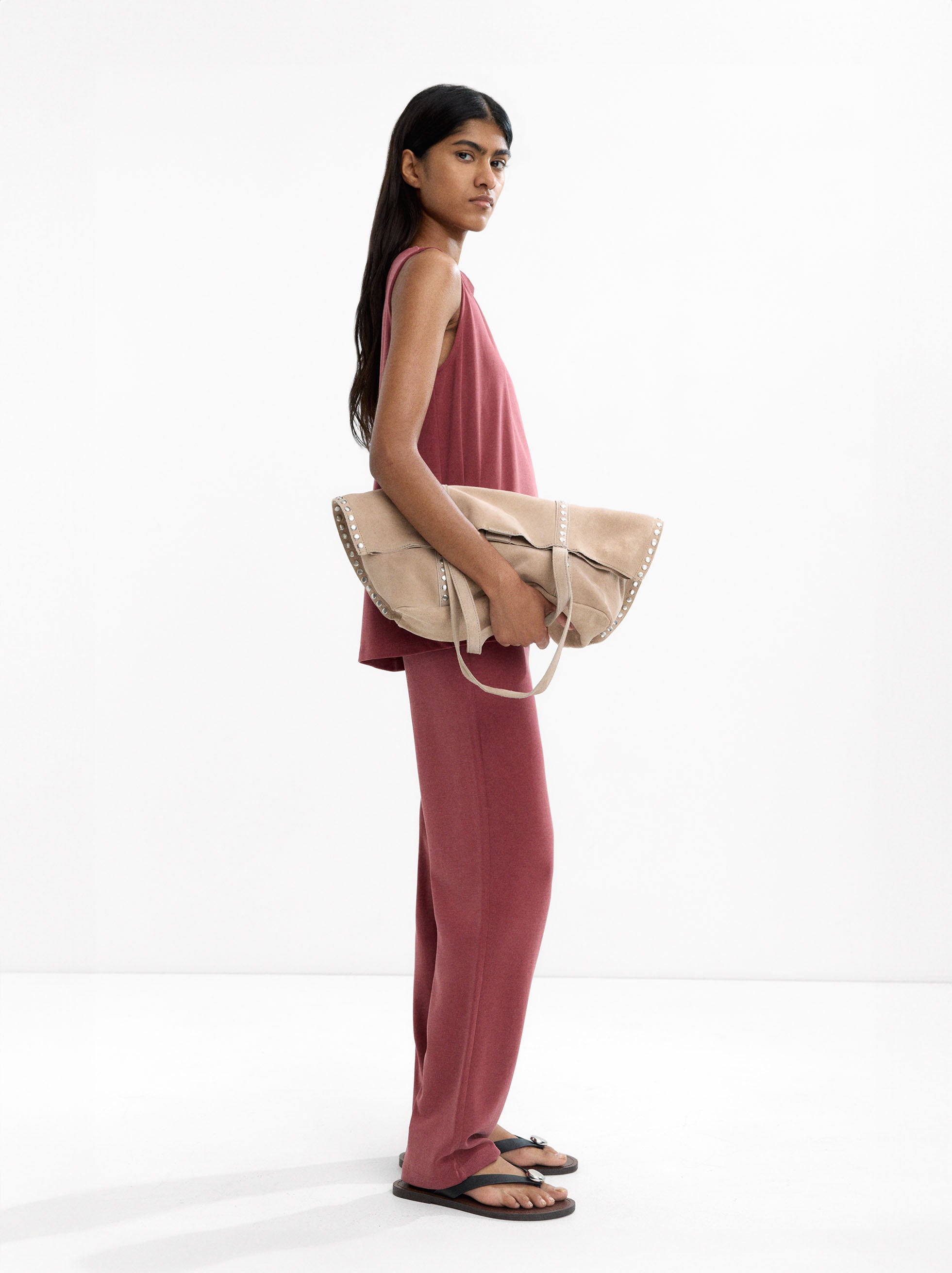 Pantalón Con Pinzas Y Cintura Elástica
