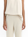 Pantalón Con Pinzas Y Cintura Elástica