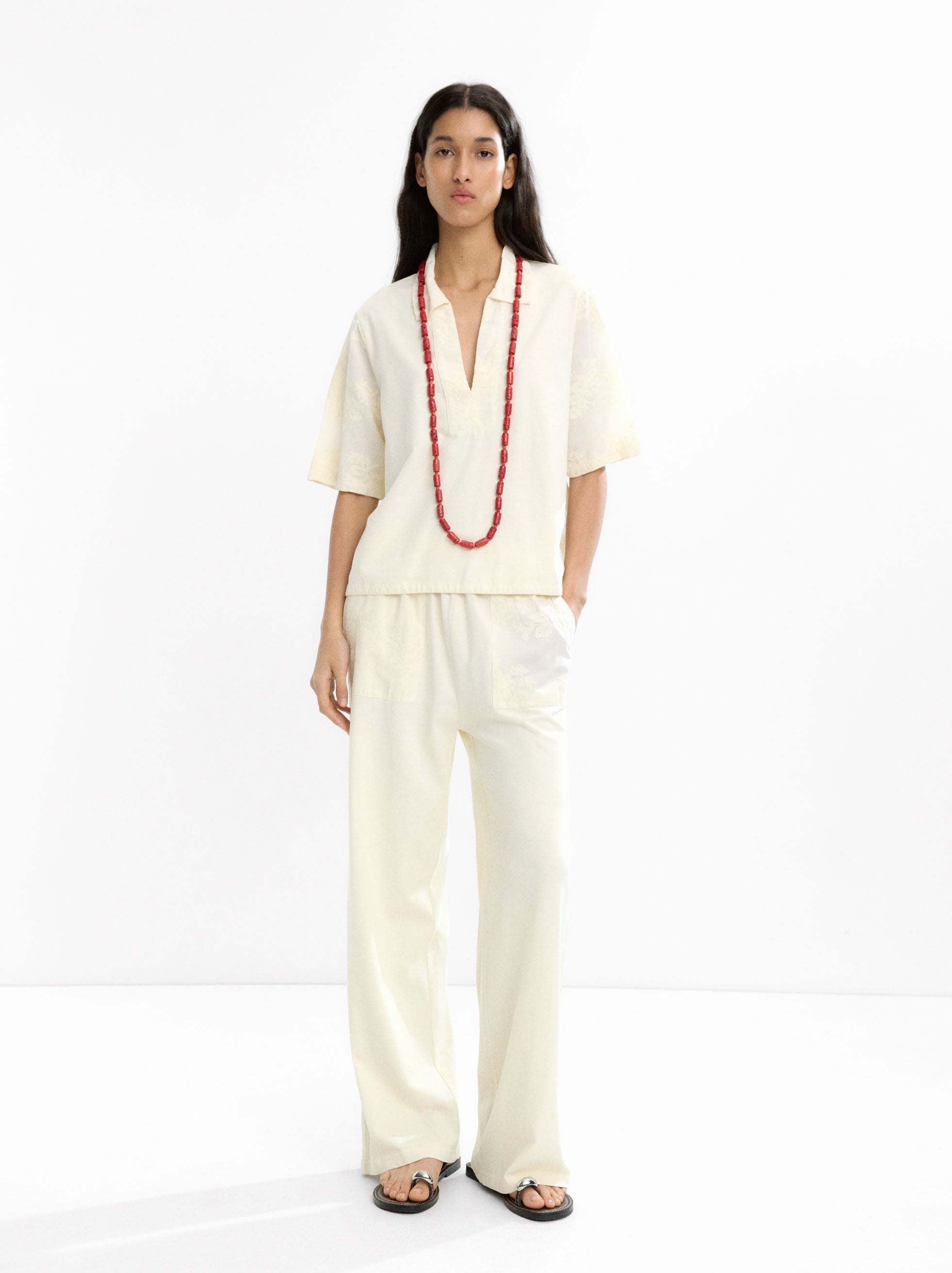 Blusa Con Bordados 100% De Algodón