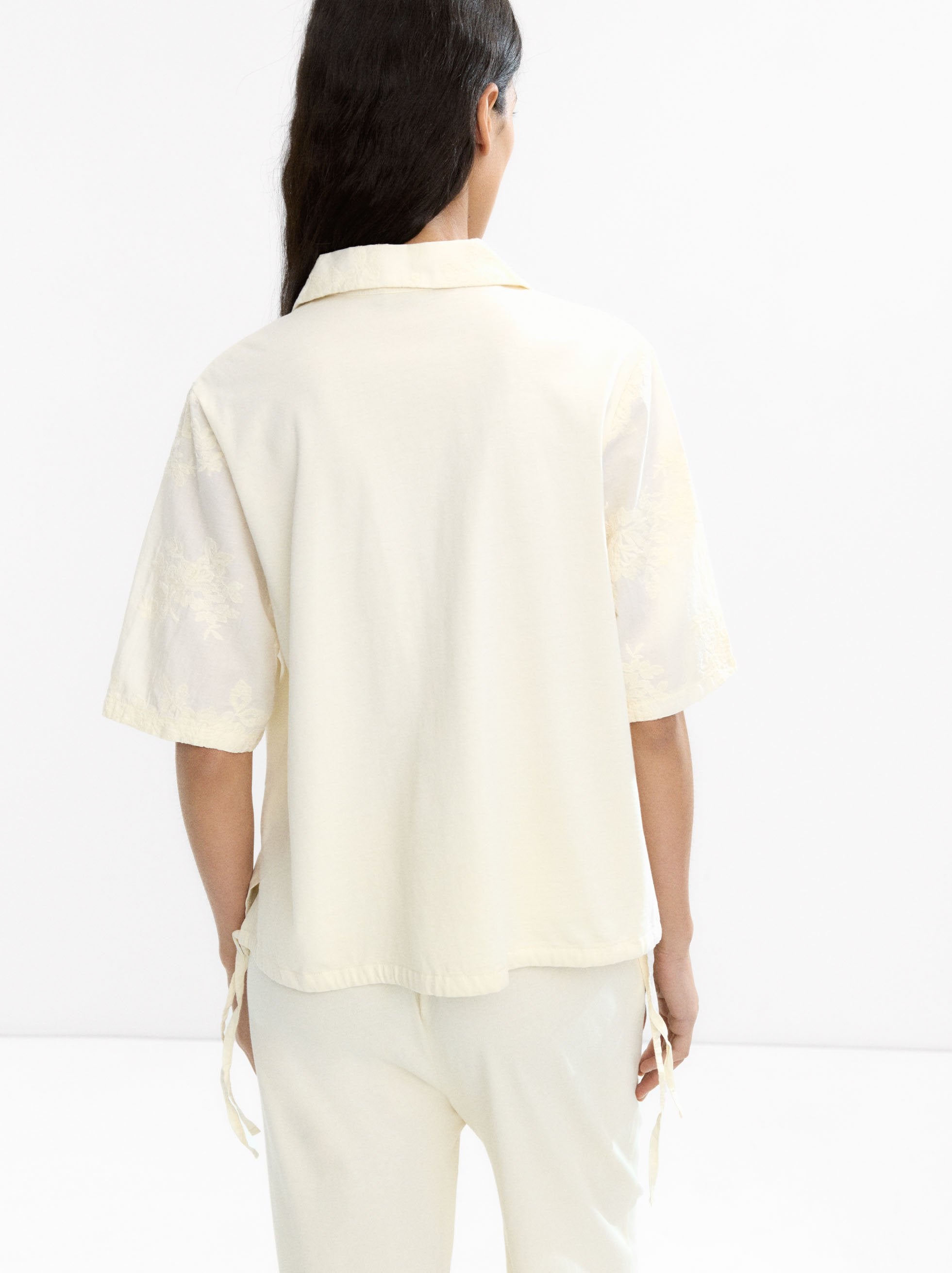 Blusa Con Bordados 100% De Algodón
