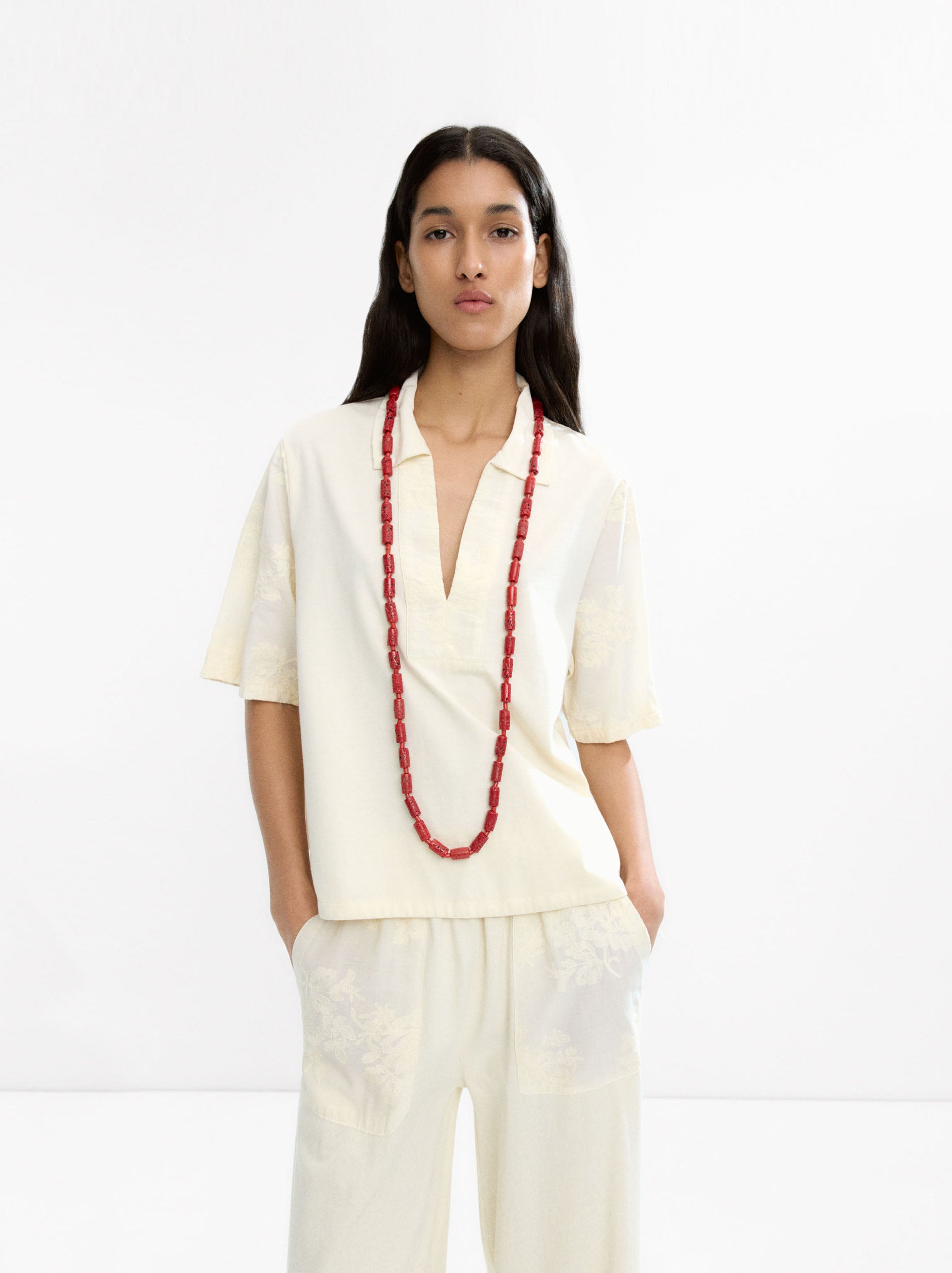 Blusa Con Bordados 100% De Algodón