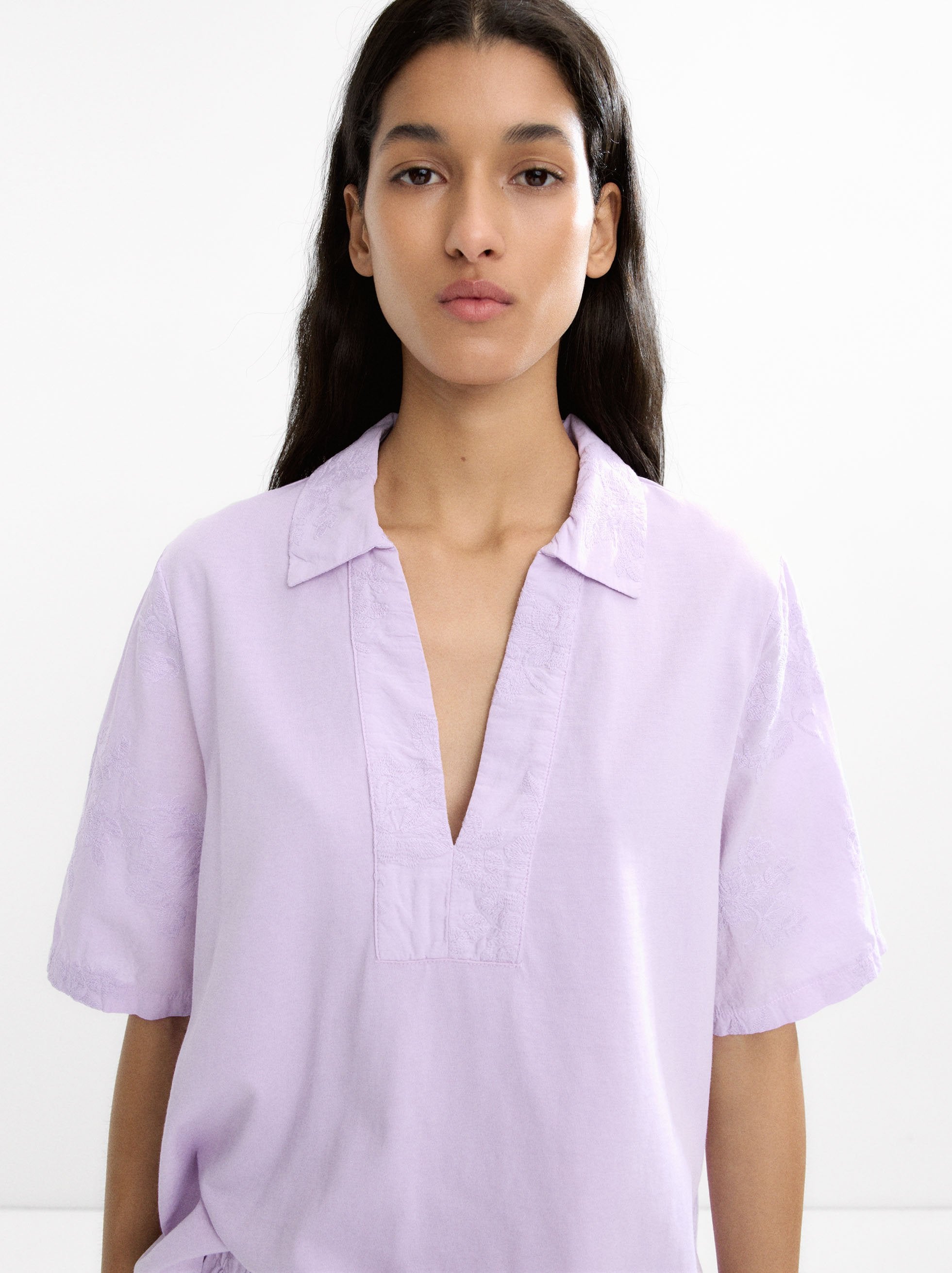 Blusa Con Bordados 100% De Algodón