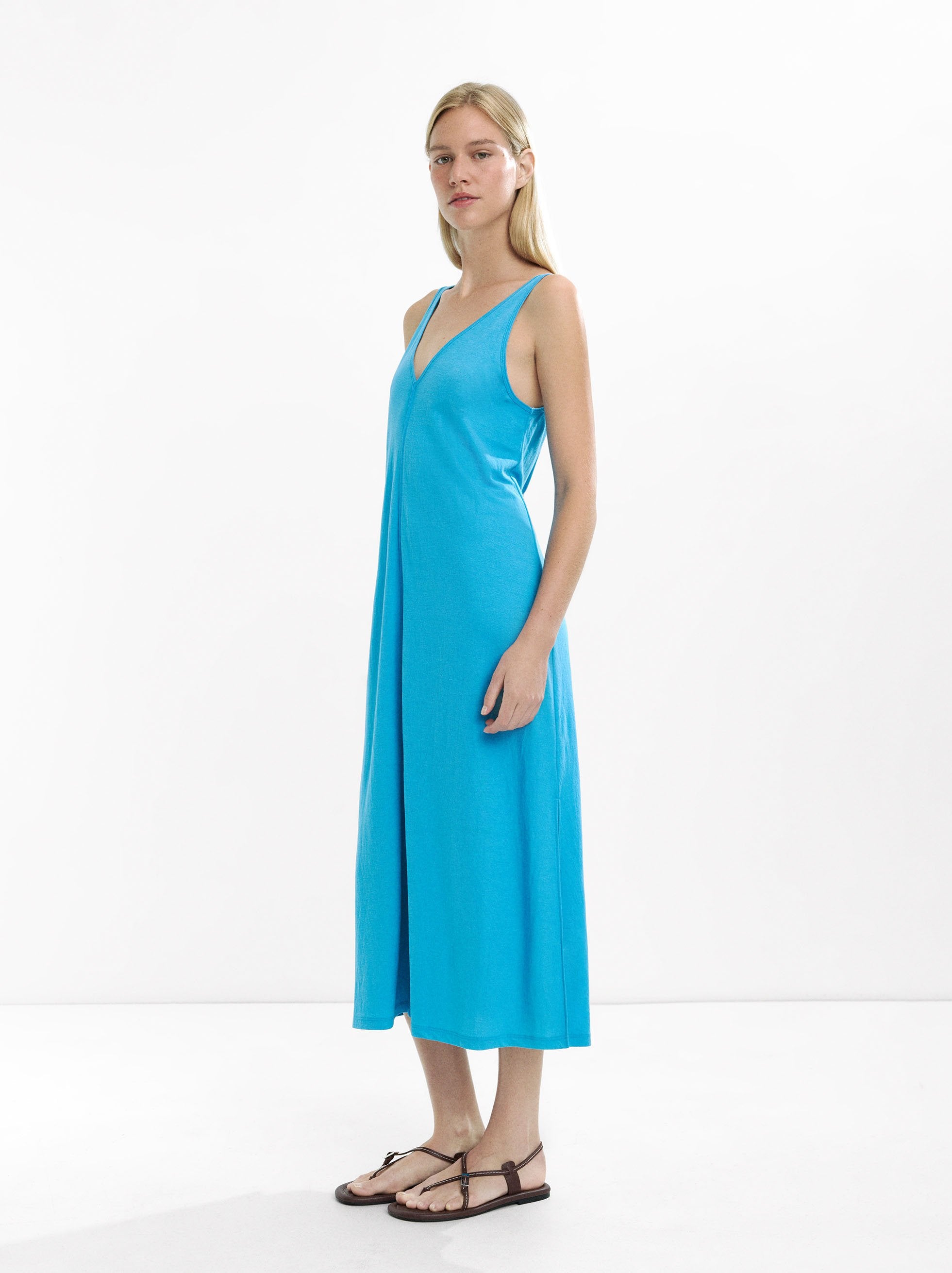 Vestido Midi Con Tirantes