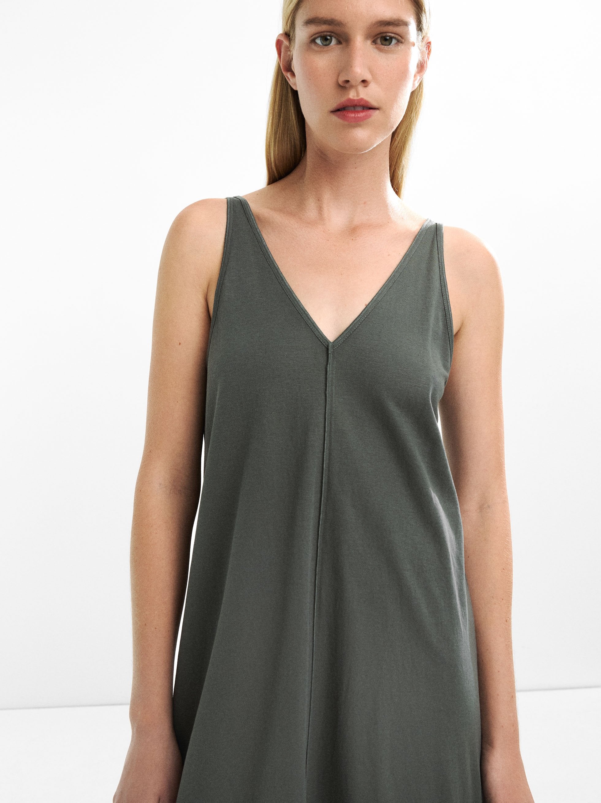 Vestido Midi Con Tirantes