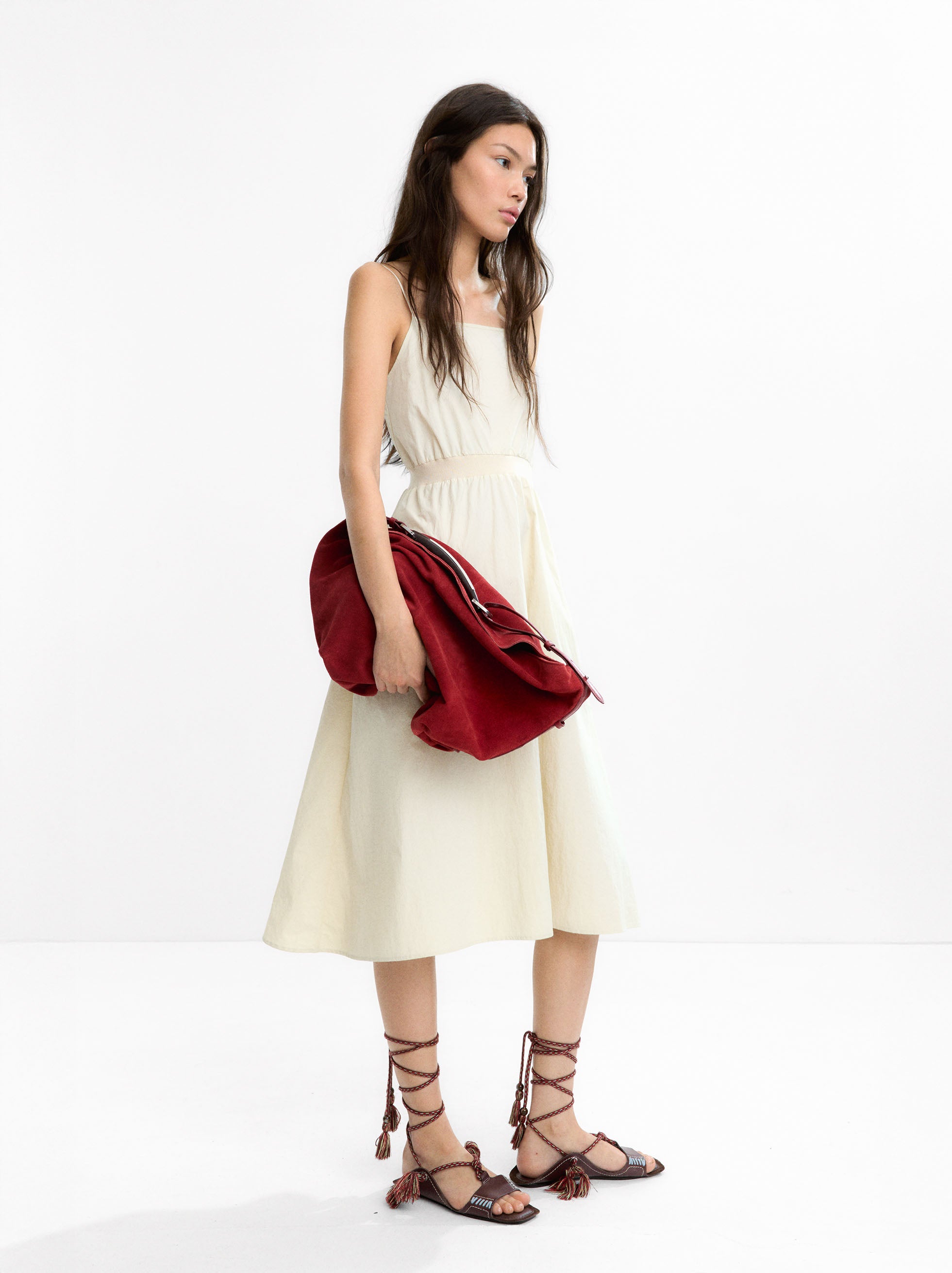 Vestido Midi Con Tirantes