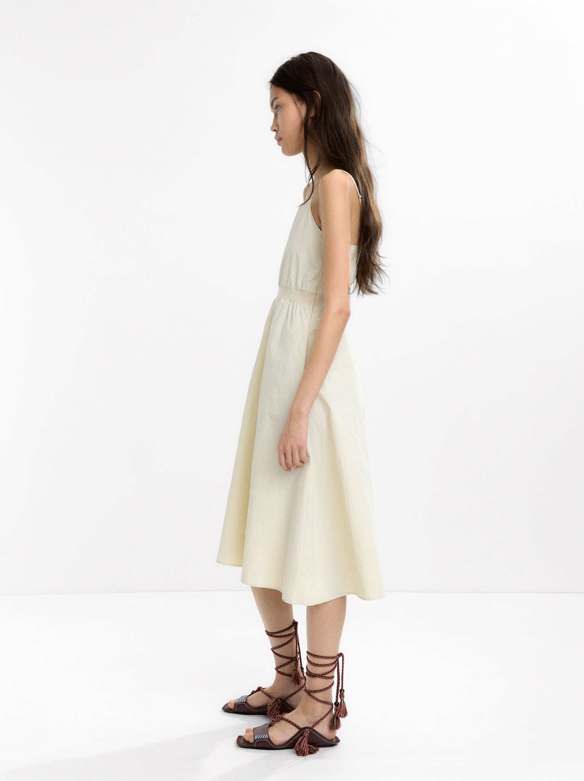 Vestido Midi Con Tirantes